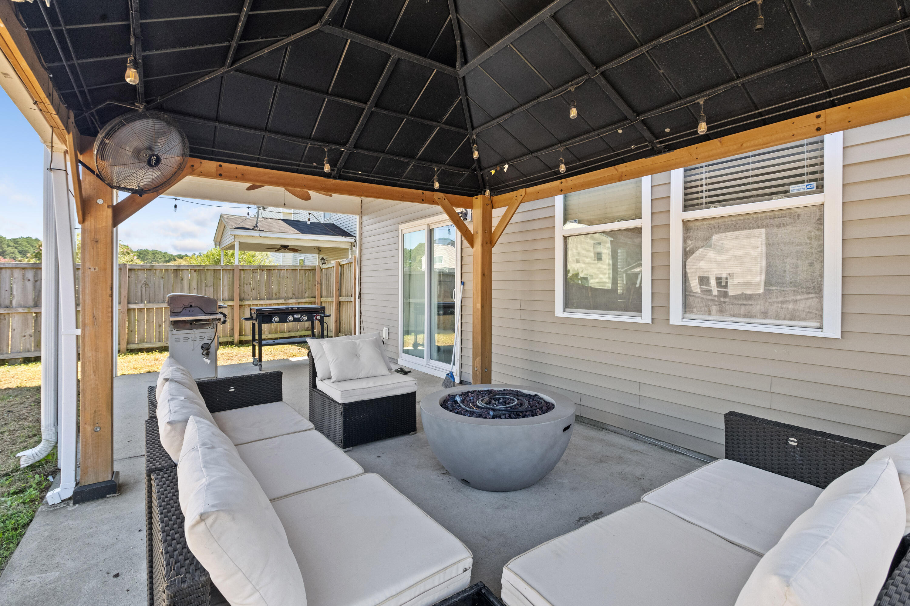 338 Peters Creek Drive, Summerville