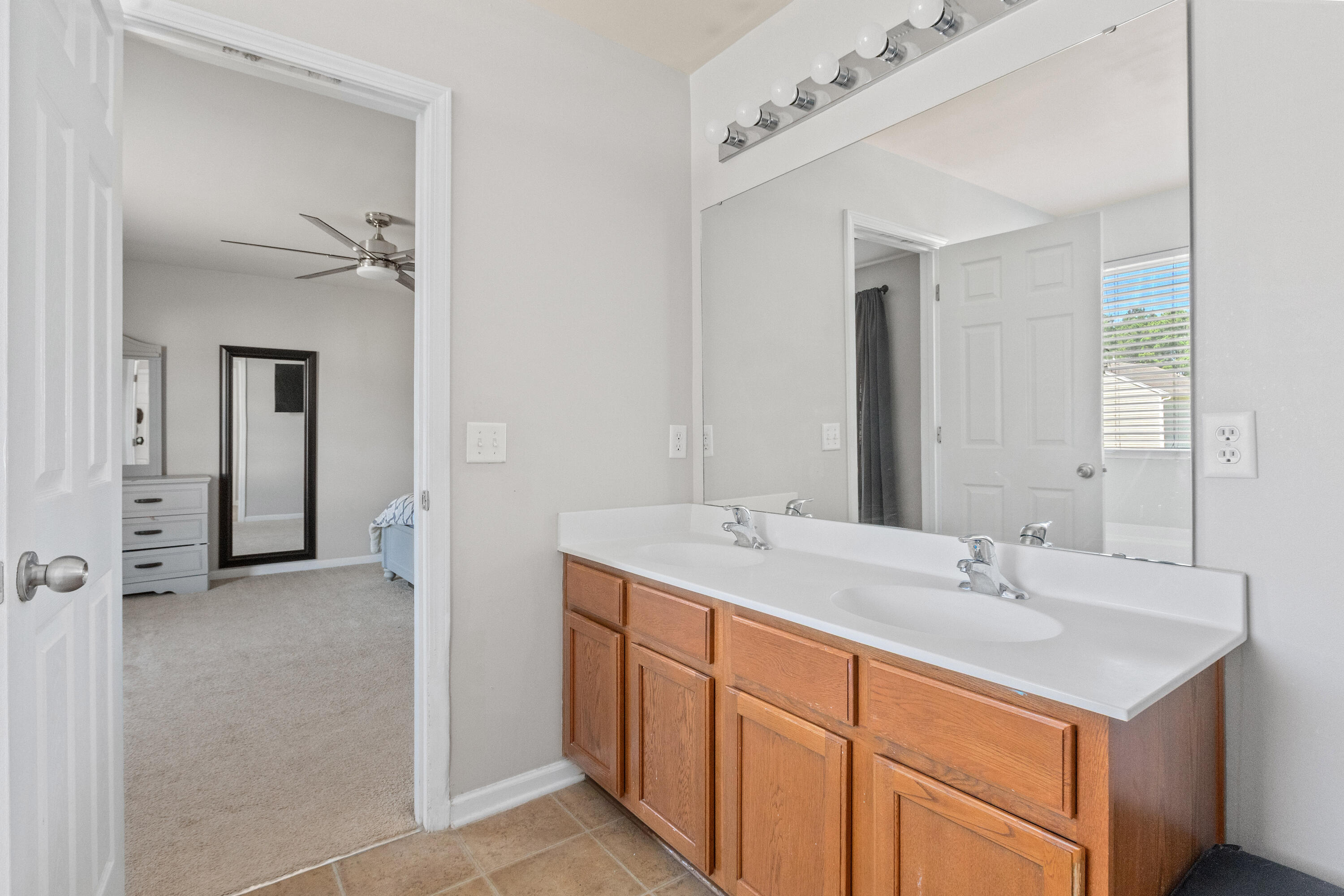 338 Peters Creek Drive, Summerville