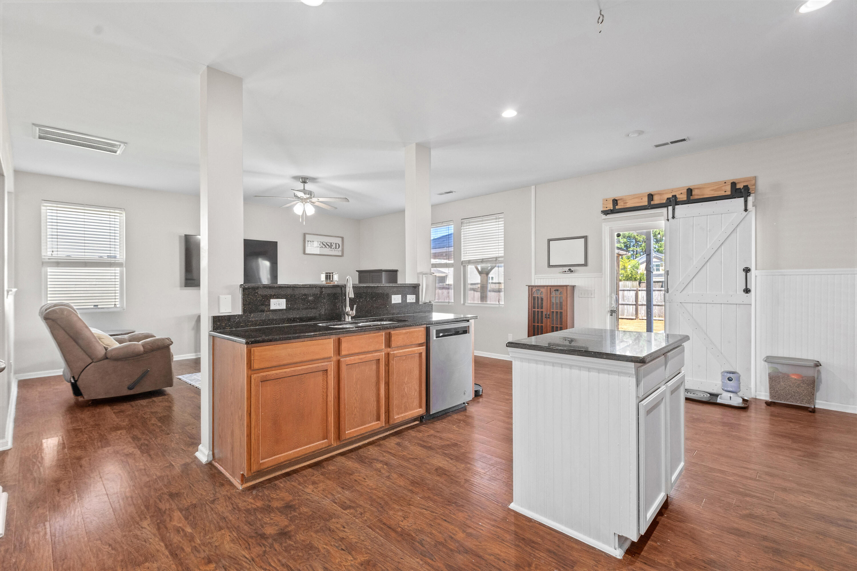 338 Peters Creek Drive, Summerville