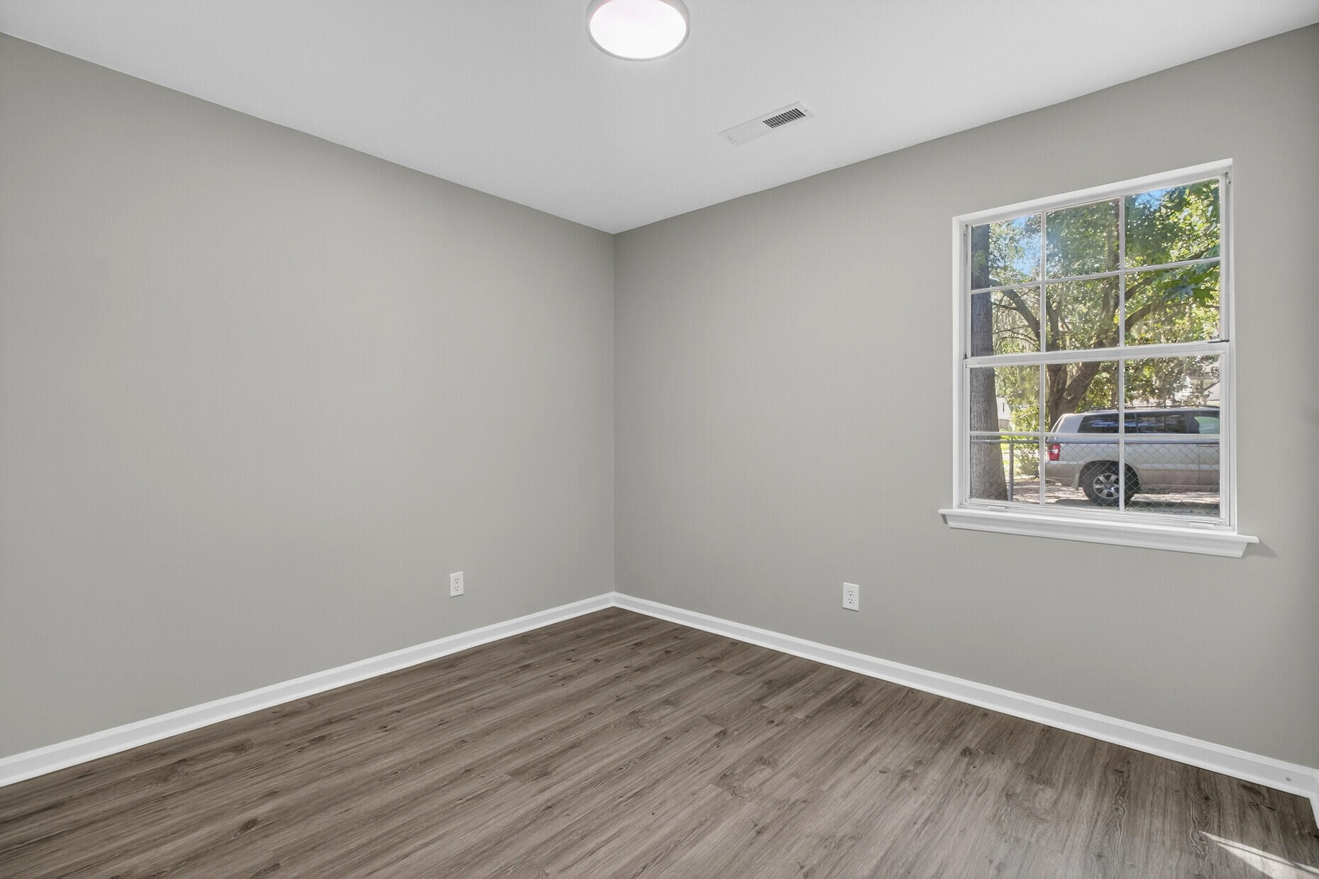9512 Raven Drive