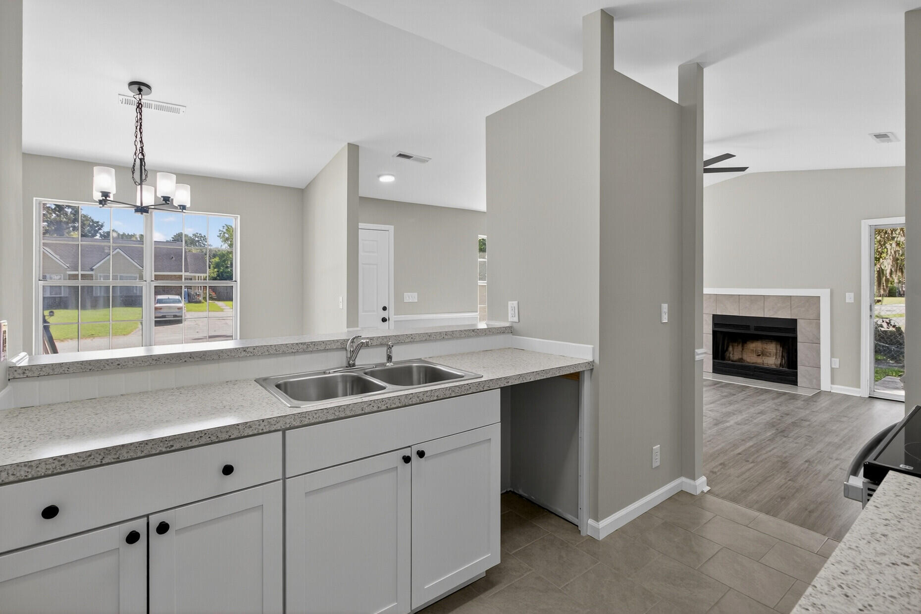 9512 Raven Drive