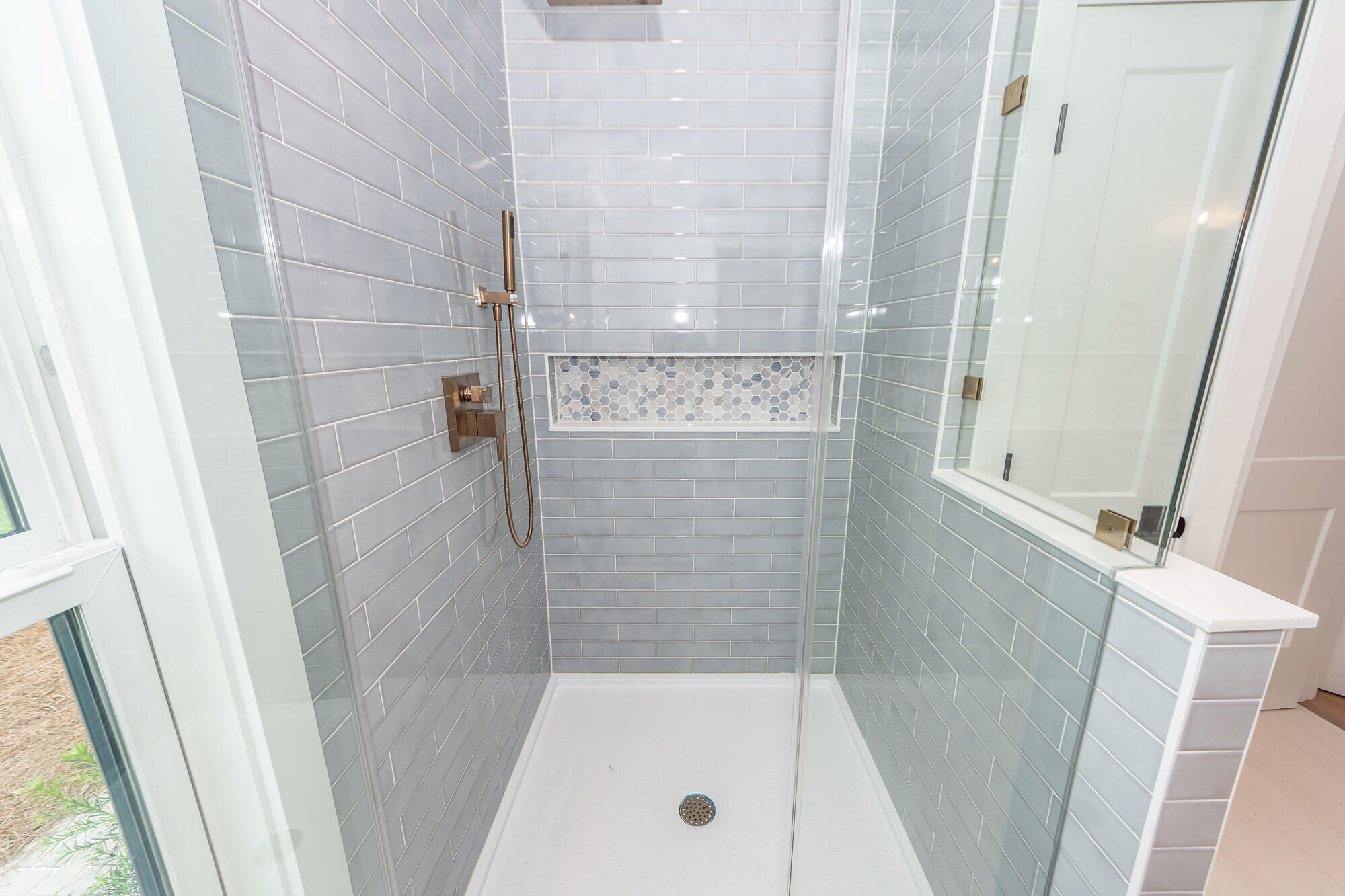 2404 Waterway Boulevard