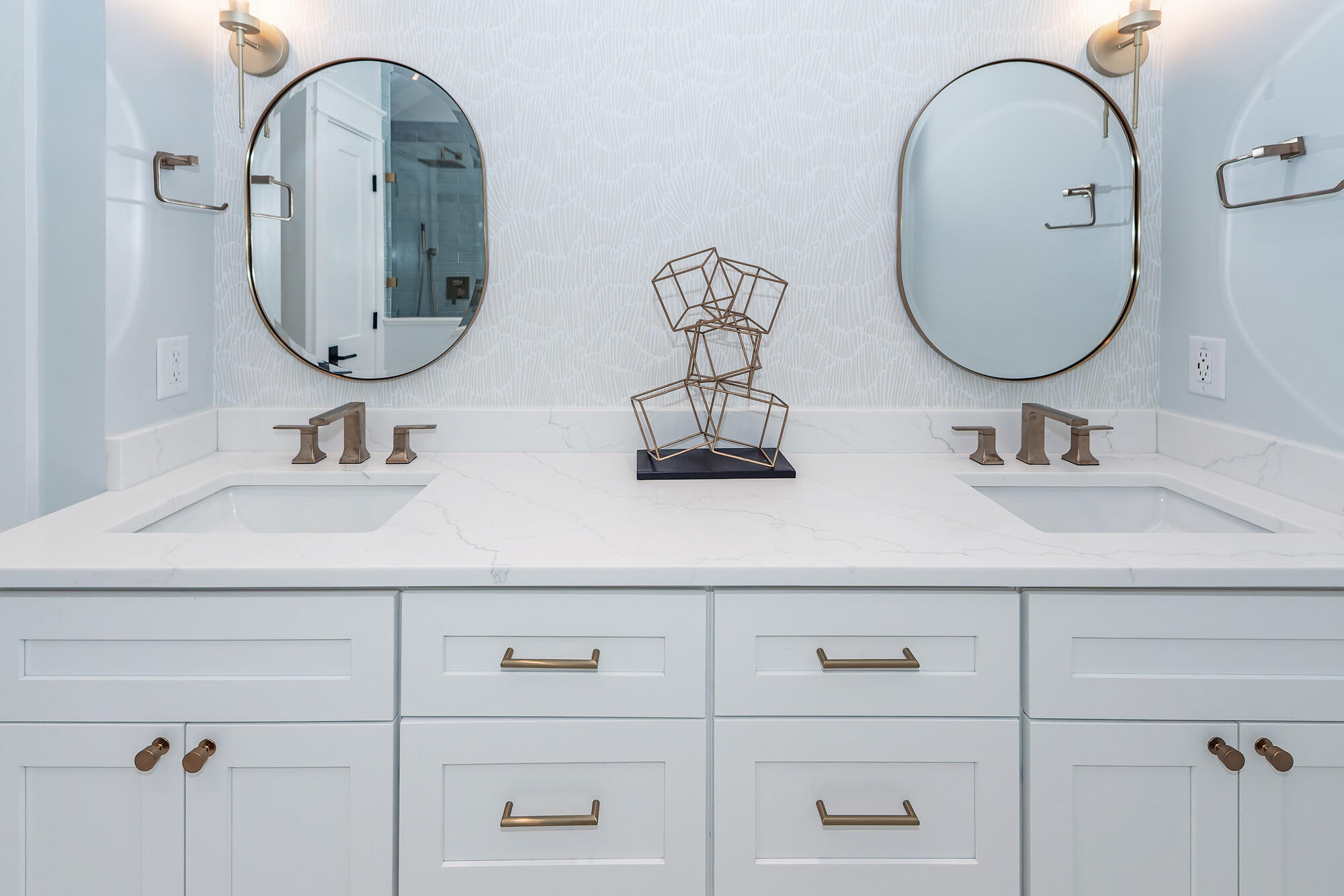 2404 Waterway Boulevard