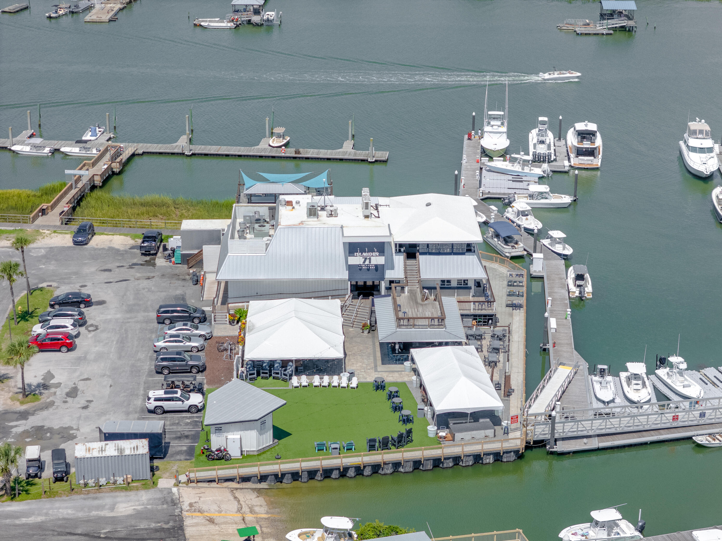 2404 Waterway Boulevard