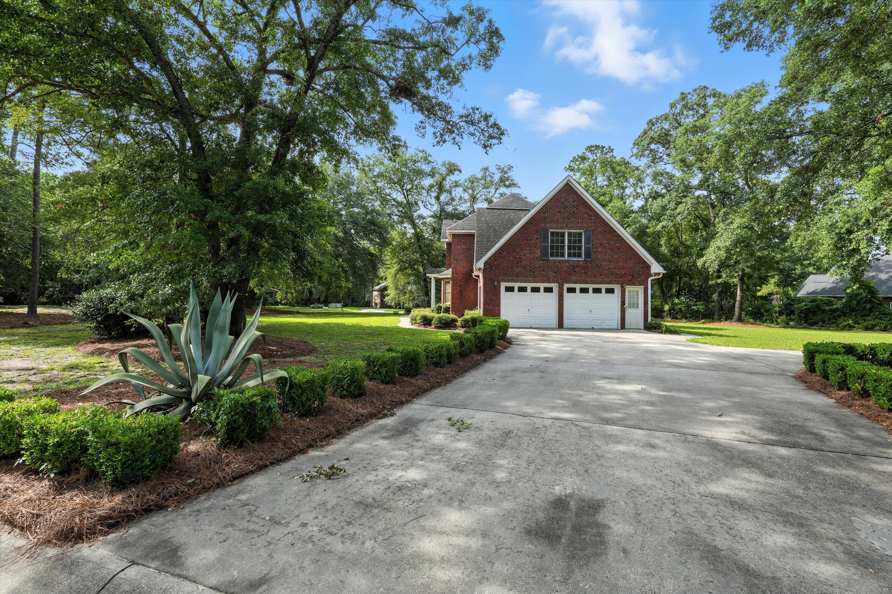 160 Scalybark Road, Summerville