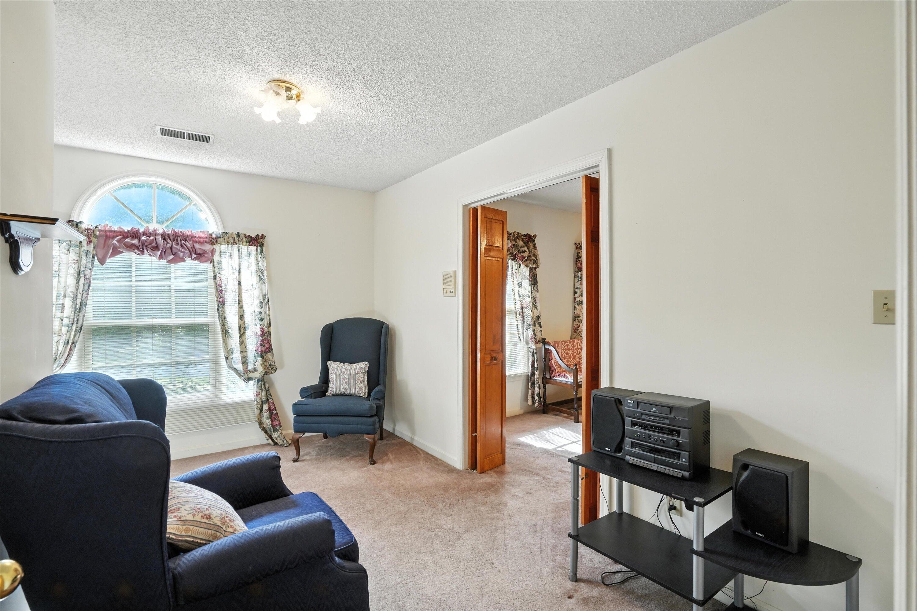 160 Scalybark Road, Summerville