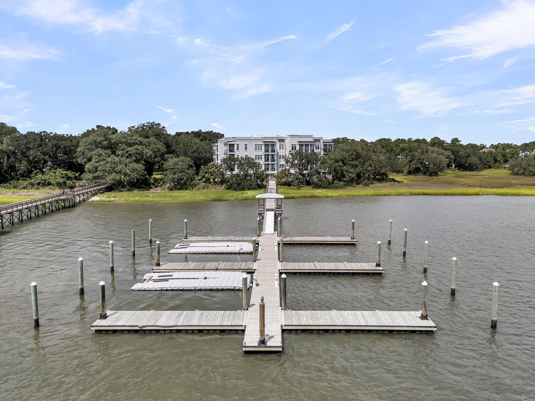 108 Fairbanks Oak Alley # 402, Charleston Unit: 402