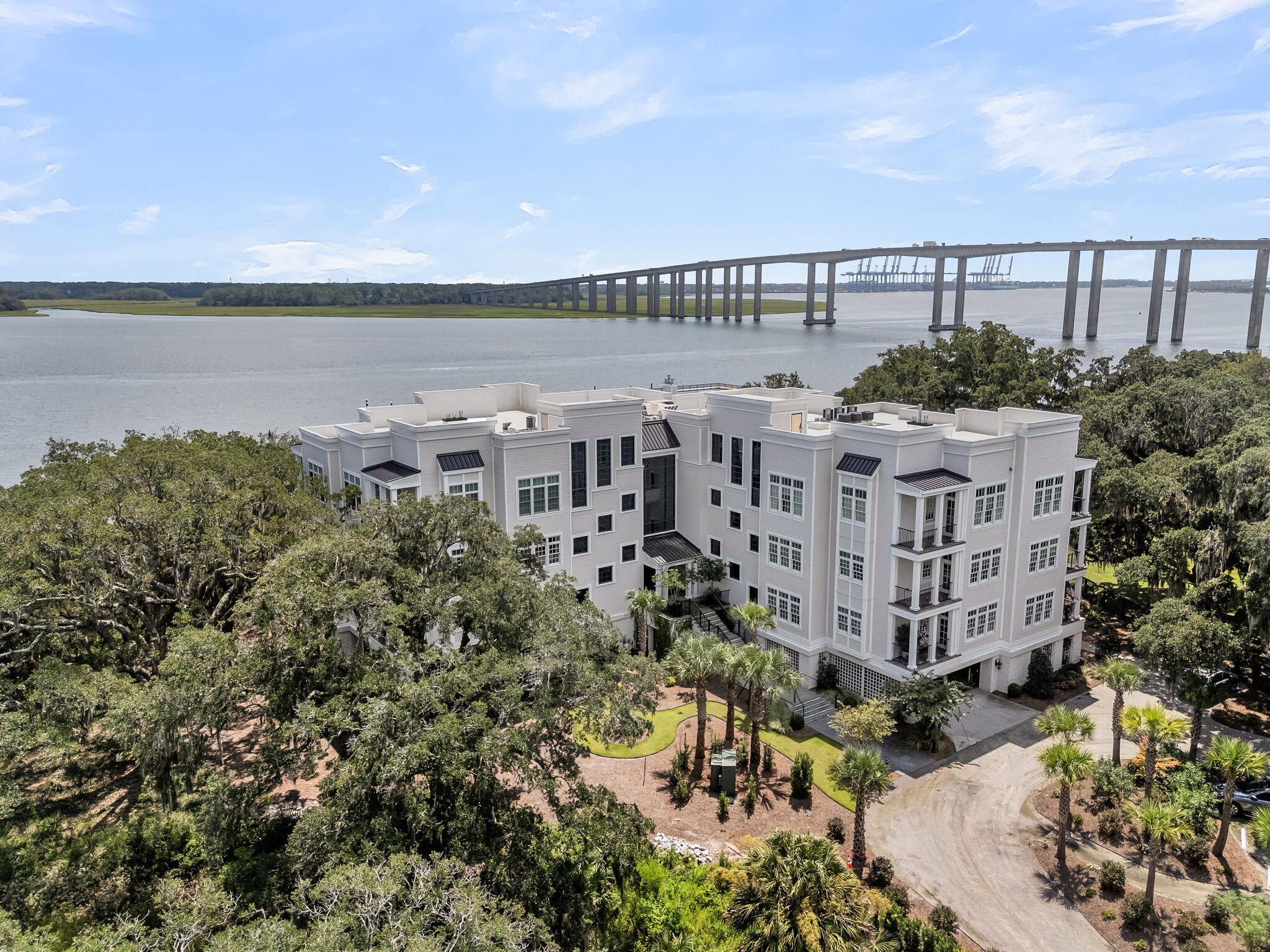 108 Fairbanks Oak Alley # 402, Charleston Unit: 402
