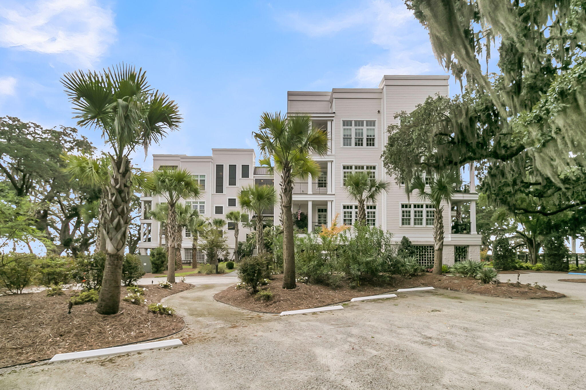 108 Fairbanks Oak Alley # 402, Charleston Unit: 402