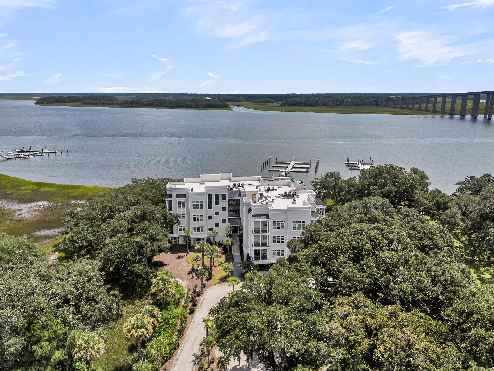 108 Fairbanks Oak Alley # 402, Charleston Unit: 402