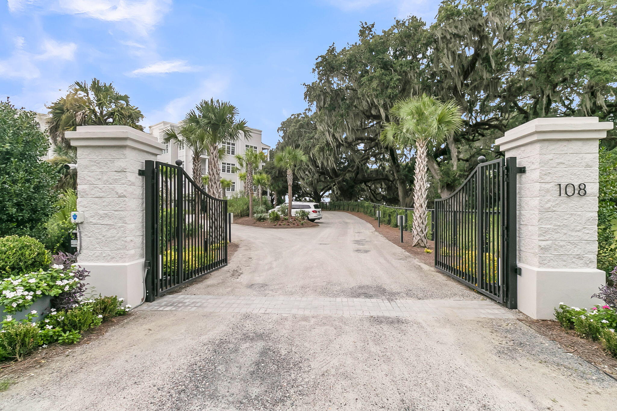 108 Fairbanks Oak Alley # 402, Charleston Unit: 402