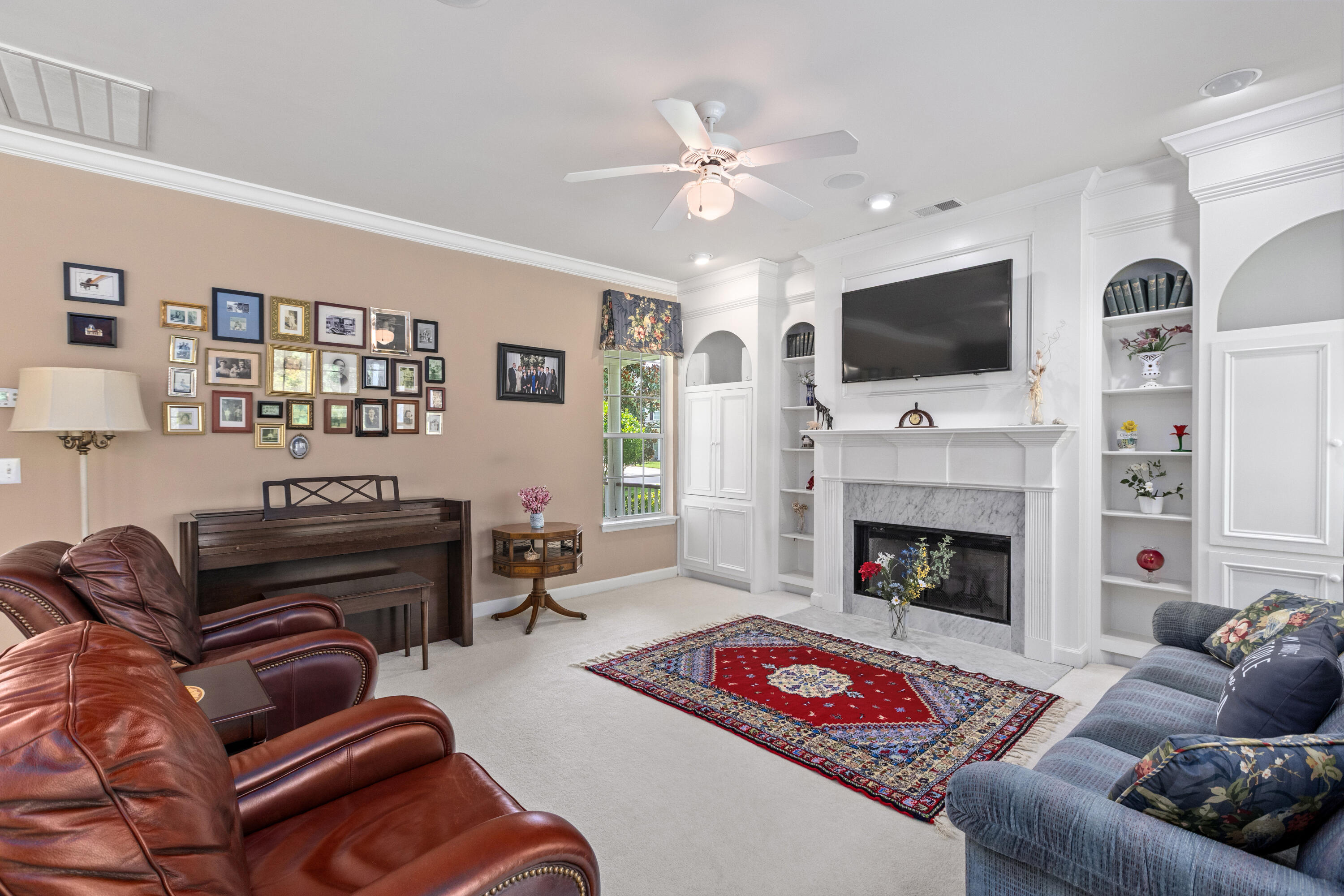 1023 Black Rush Circle