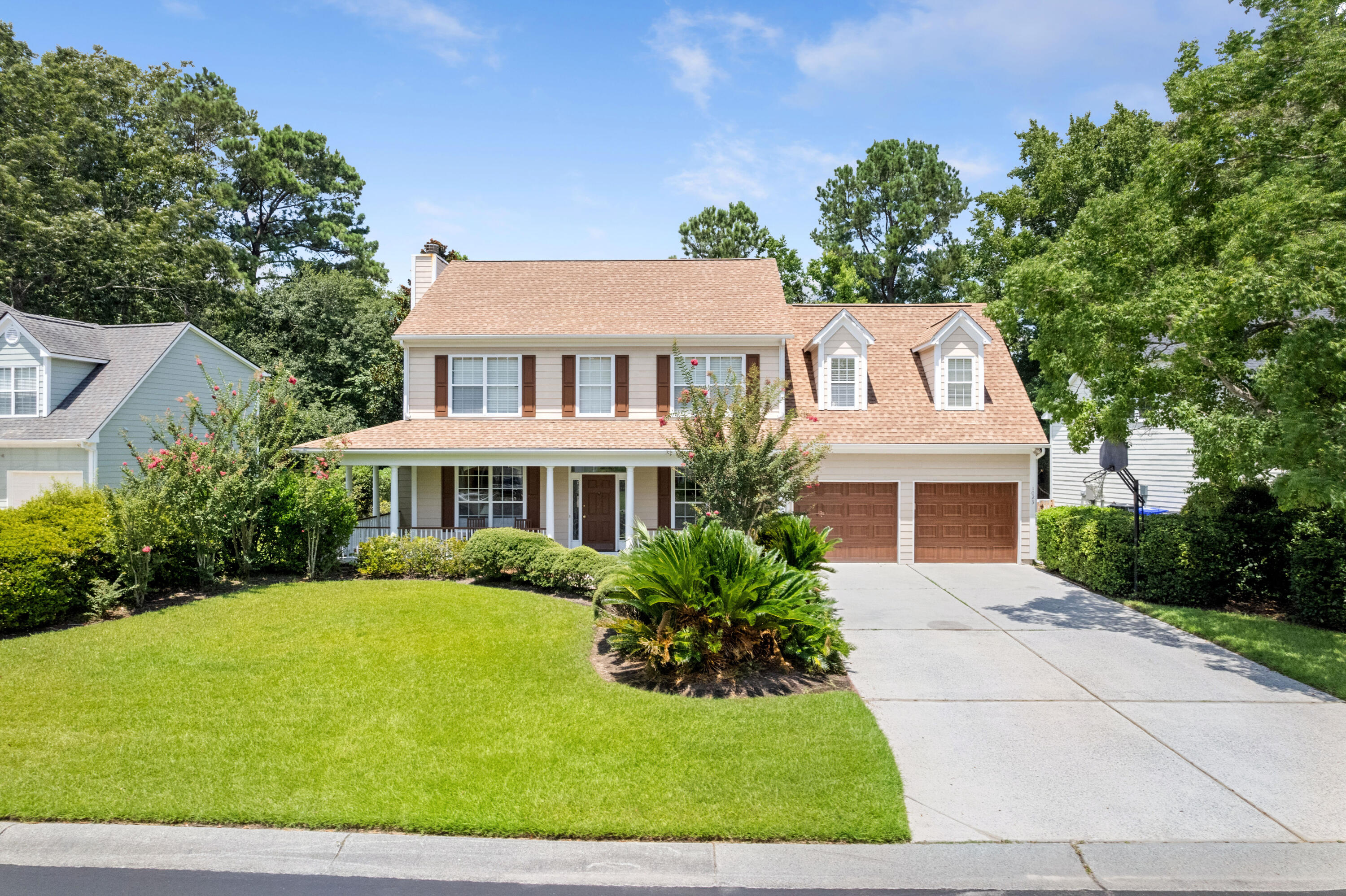 1023 Black Rush Circle