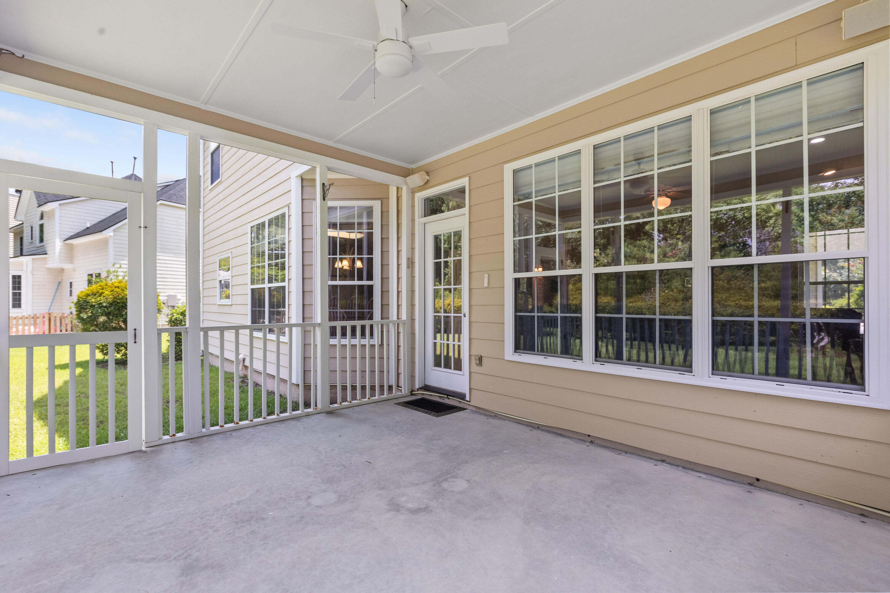 1023 Black Rush Circle