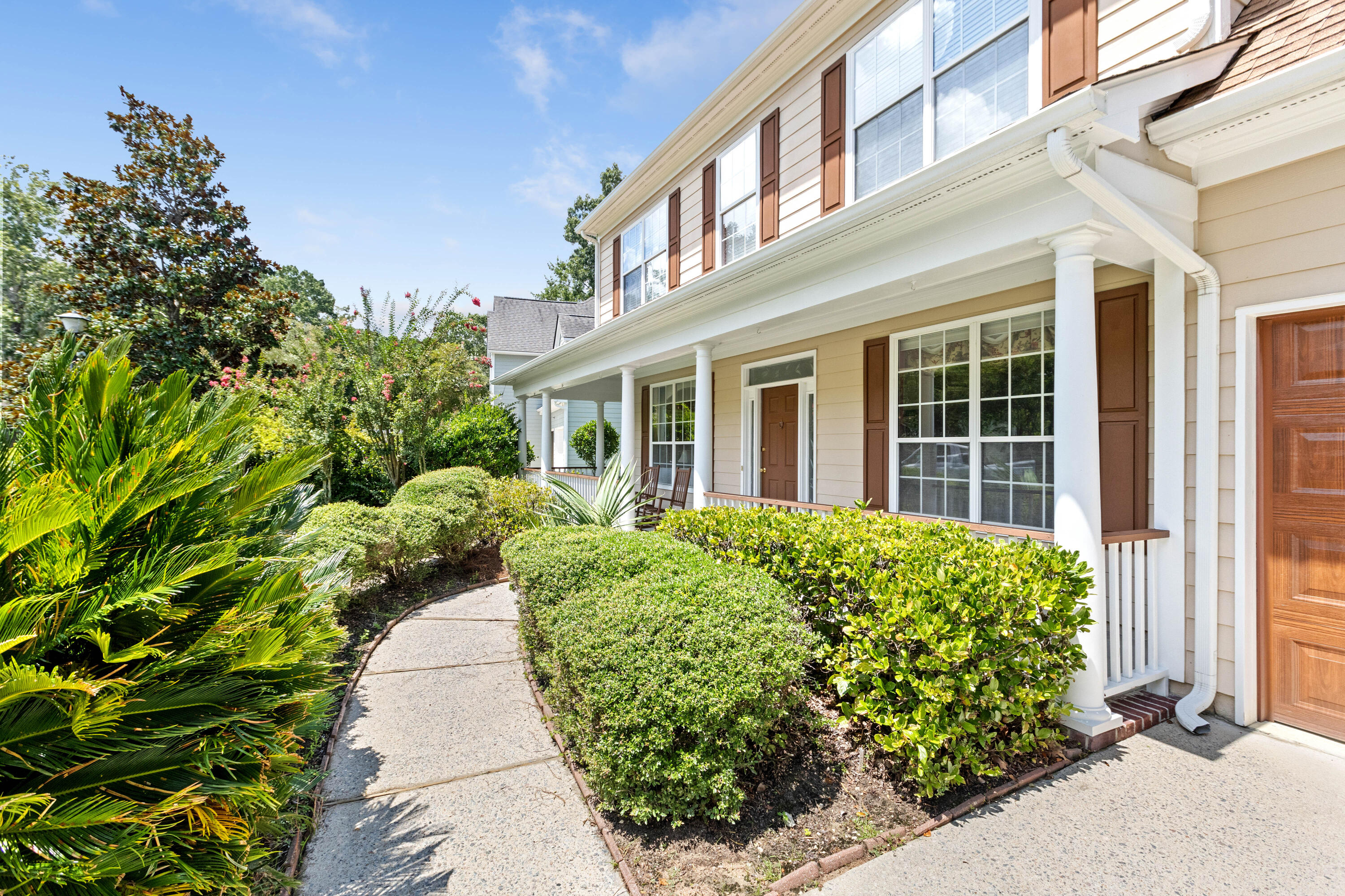 1023 Black Rush Circle