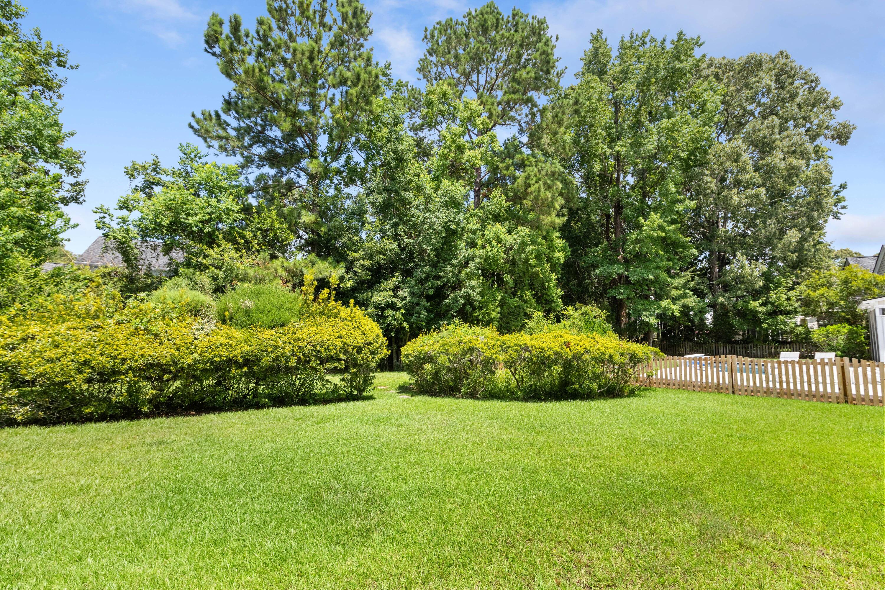 1023 Black Rush Circle