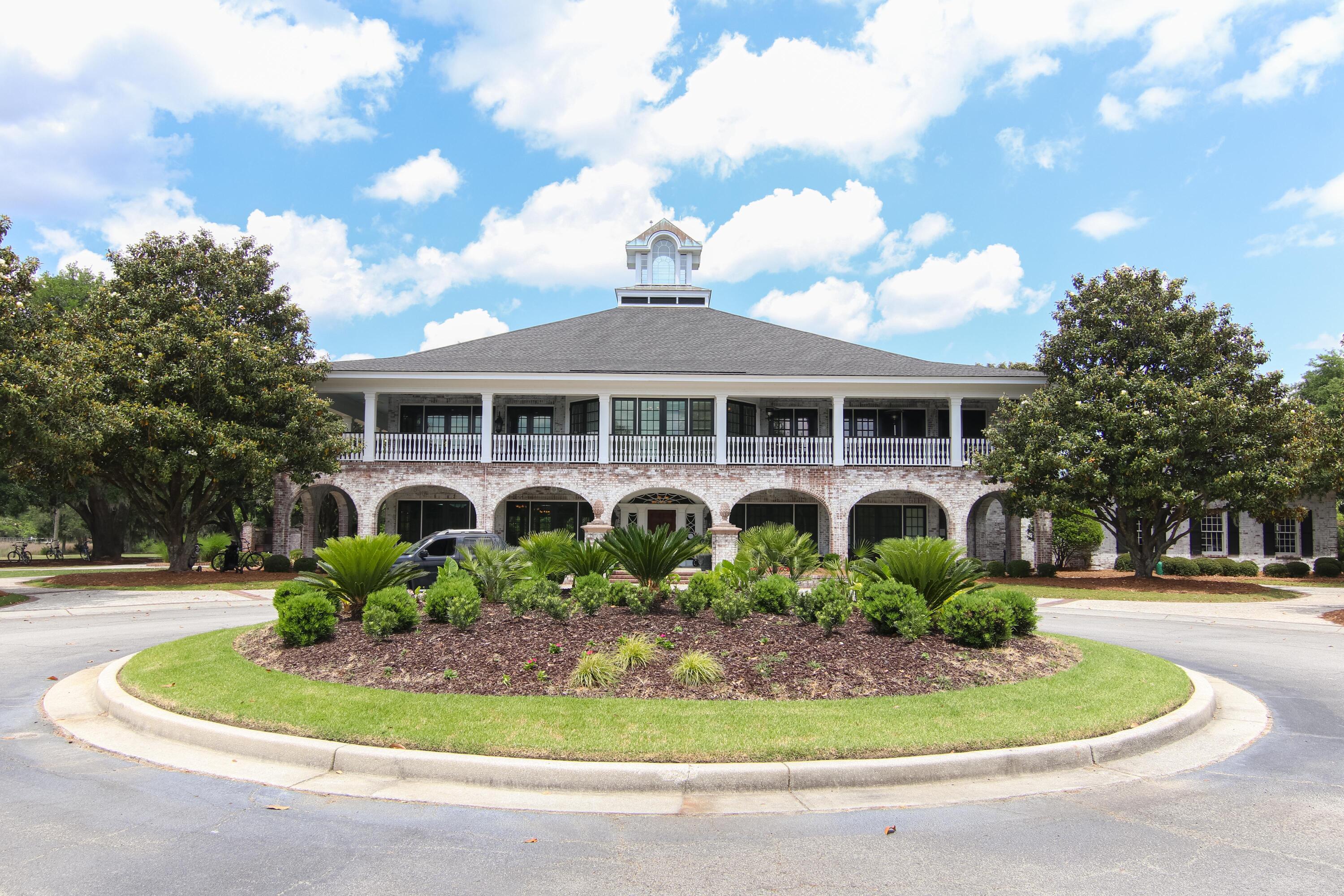 1023 Black Rush Circle