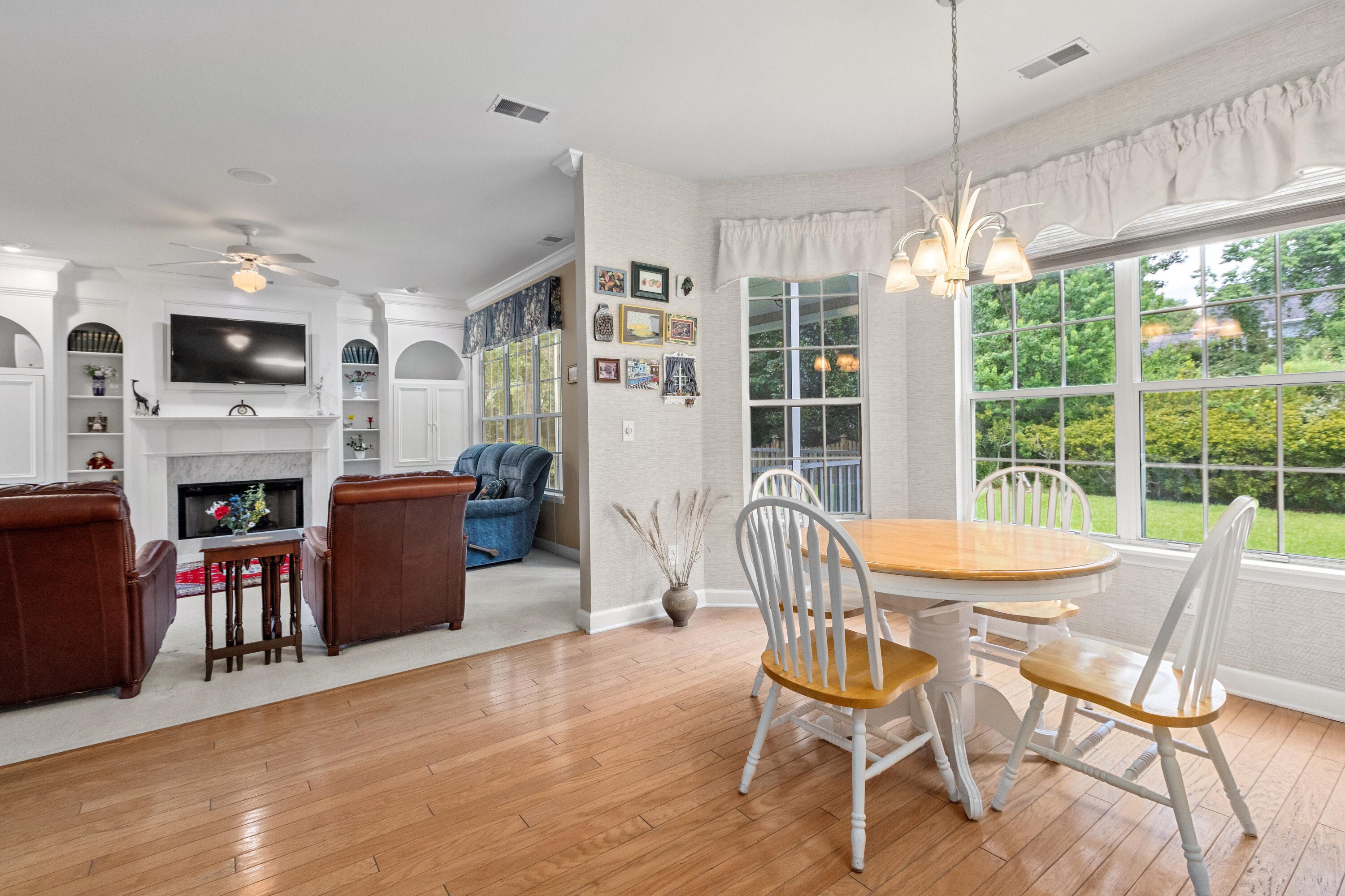 1023 Black Rush Circle