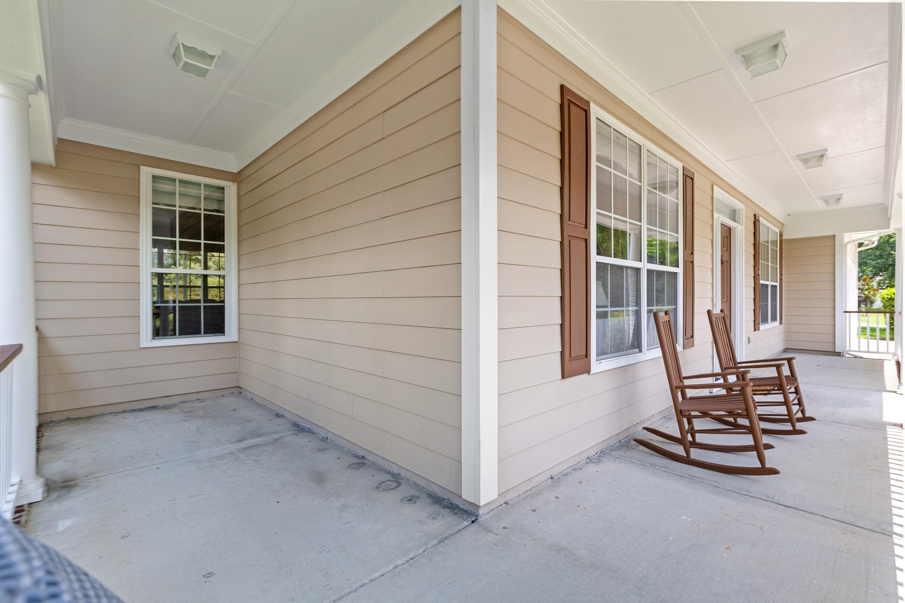 1023 Black Rush Circle