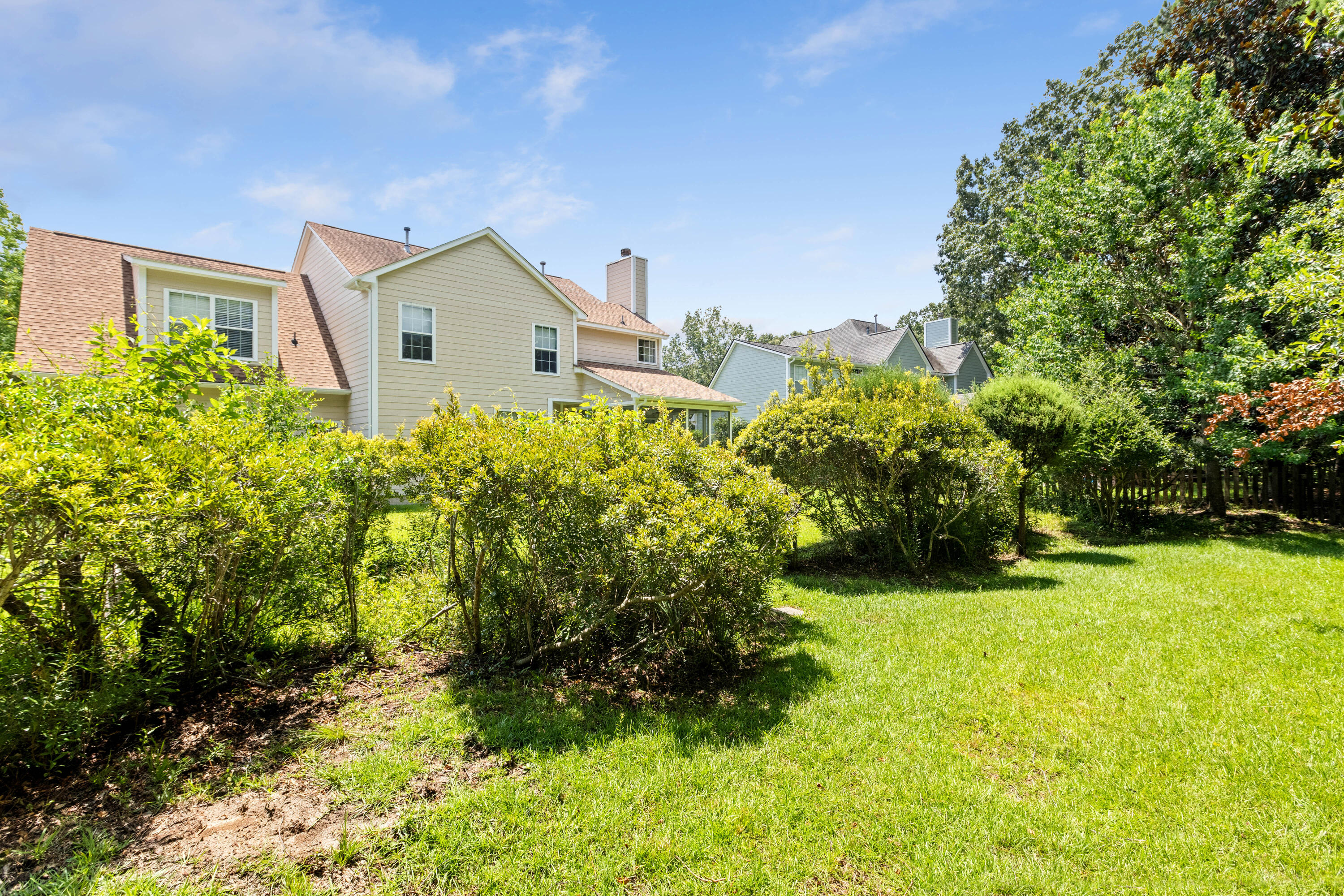 1023 Black Rush Circle