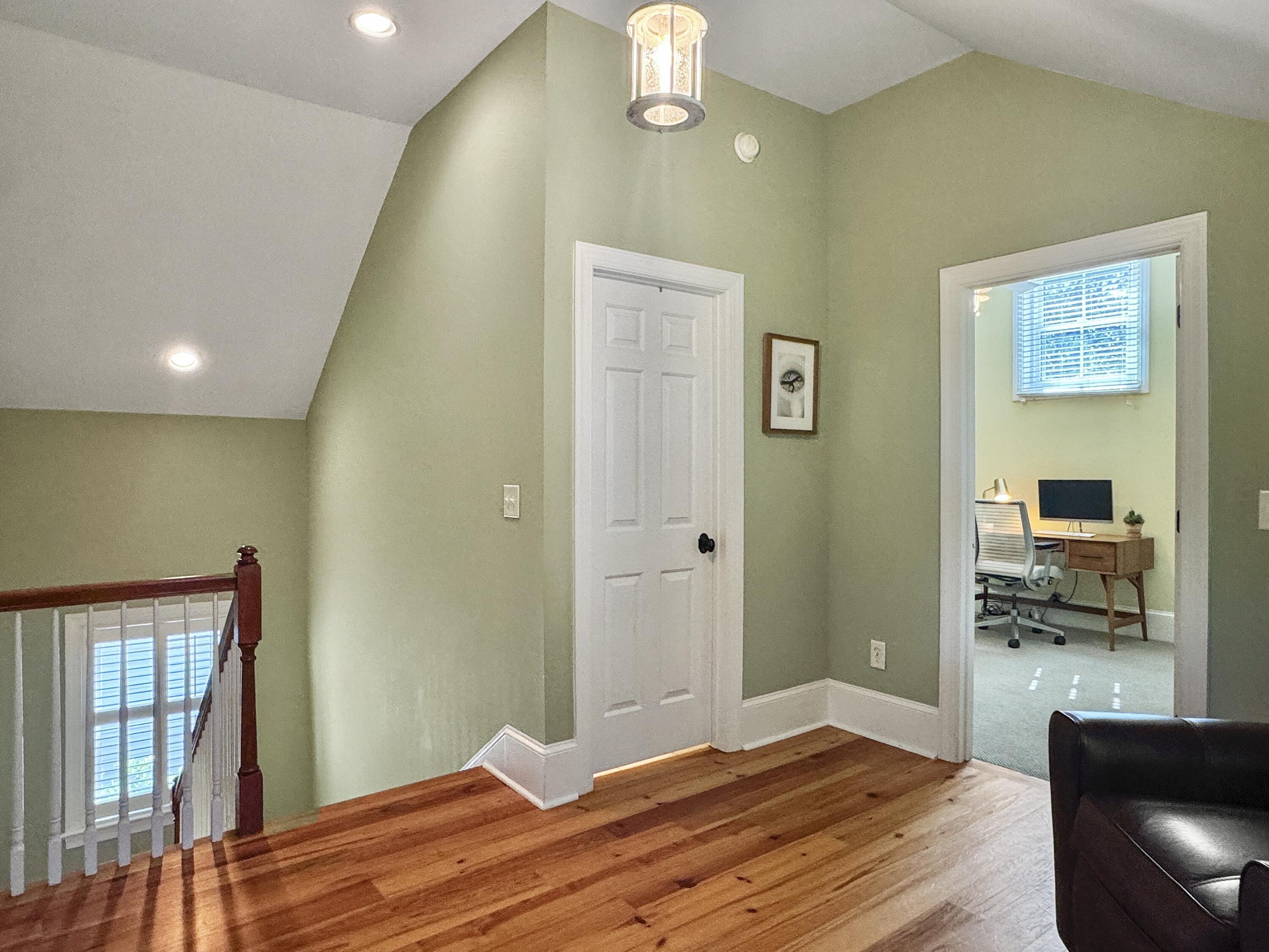 162 N Shelmore Boulevard, Mount Pleasant