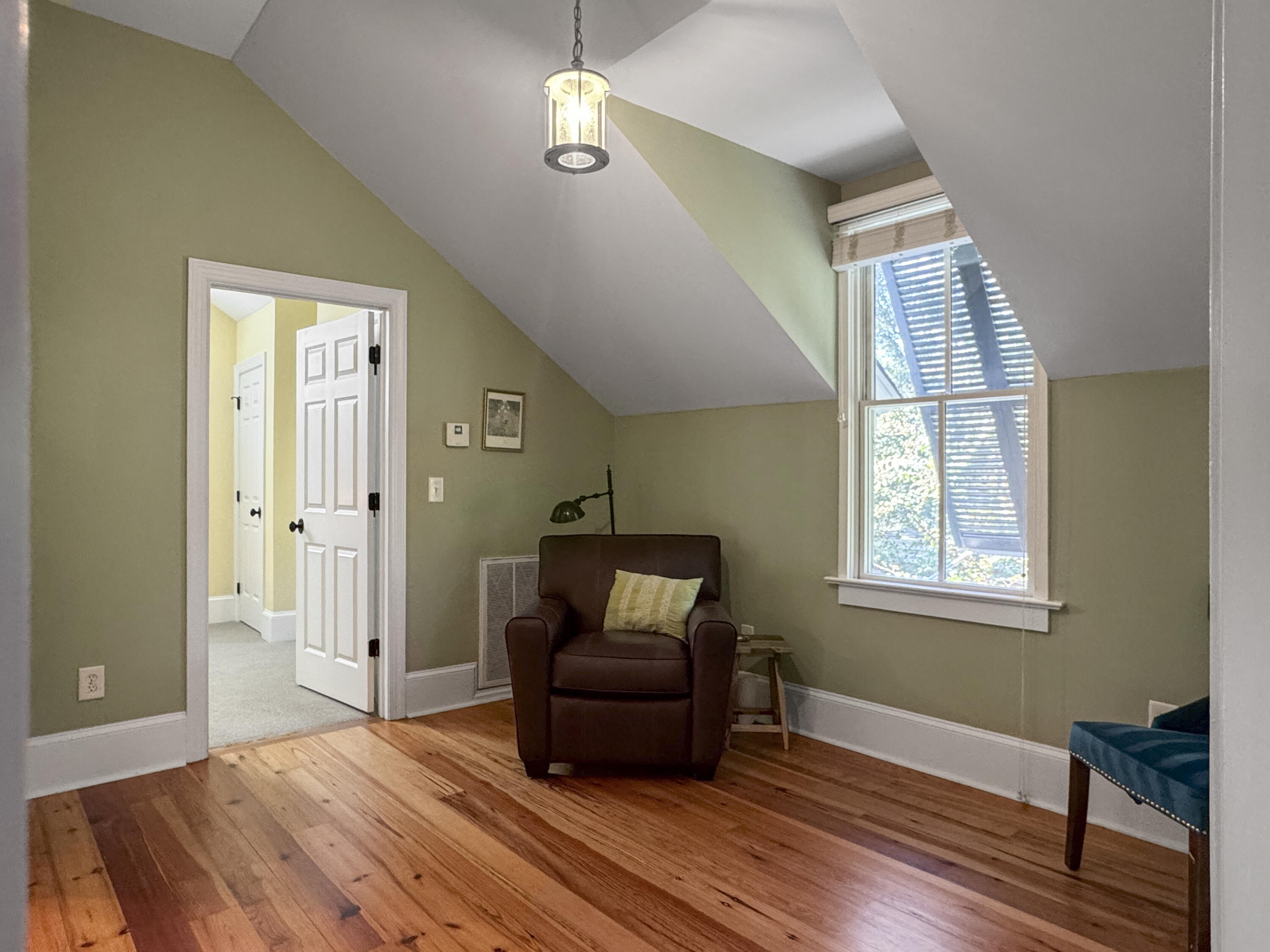 162 N Shelmore Boulevard, Mount Pleasant