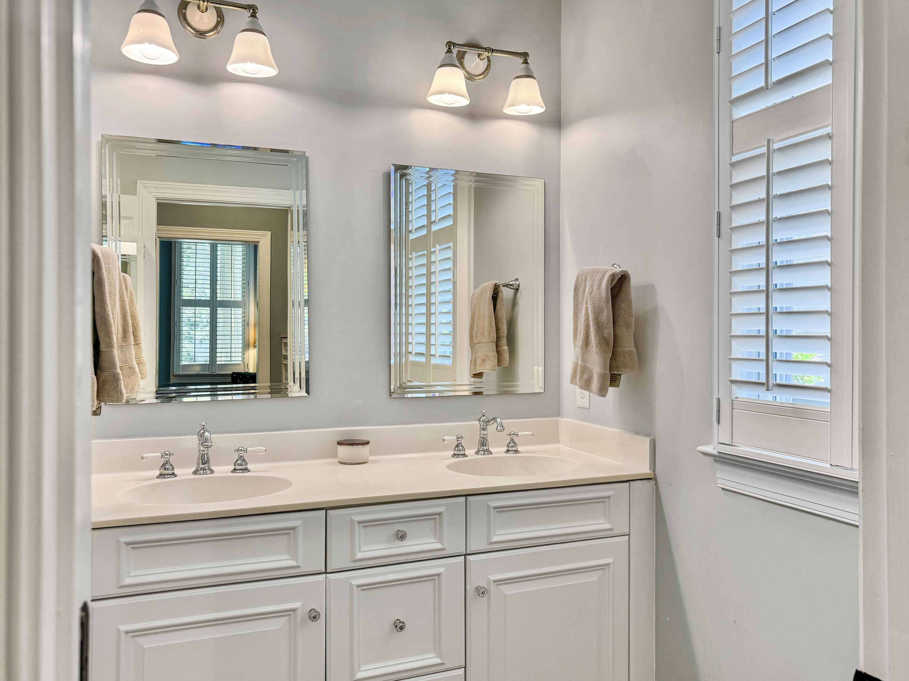 162 N Shelmore Boulevard, Mount Pleasant