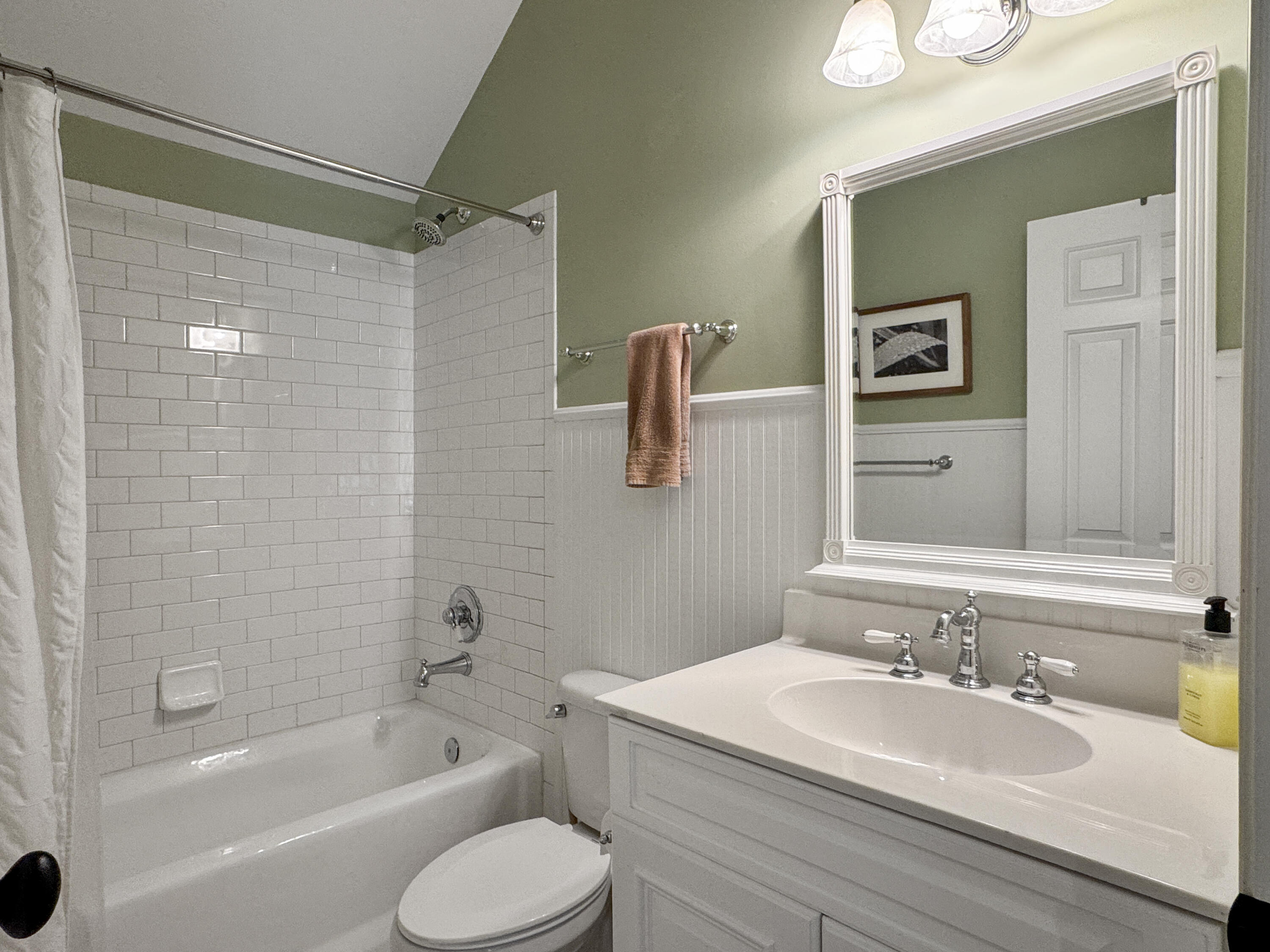 162 N Shelmore Boulevard, Mount Pleasant