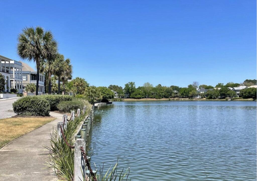 162 N Shelmore Boulevard, Mount Pleasant