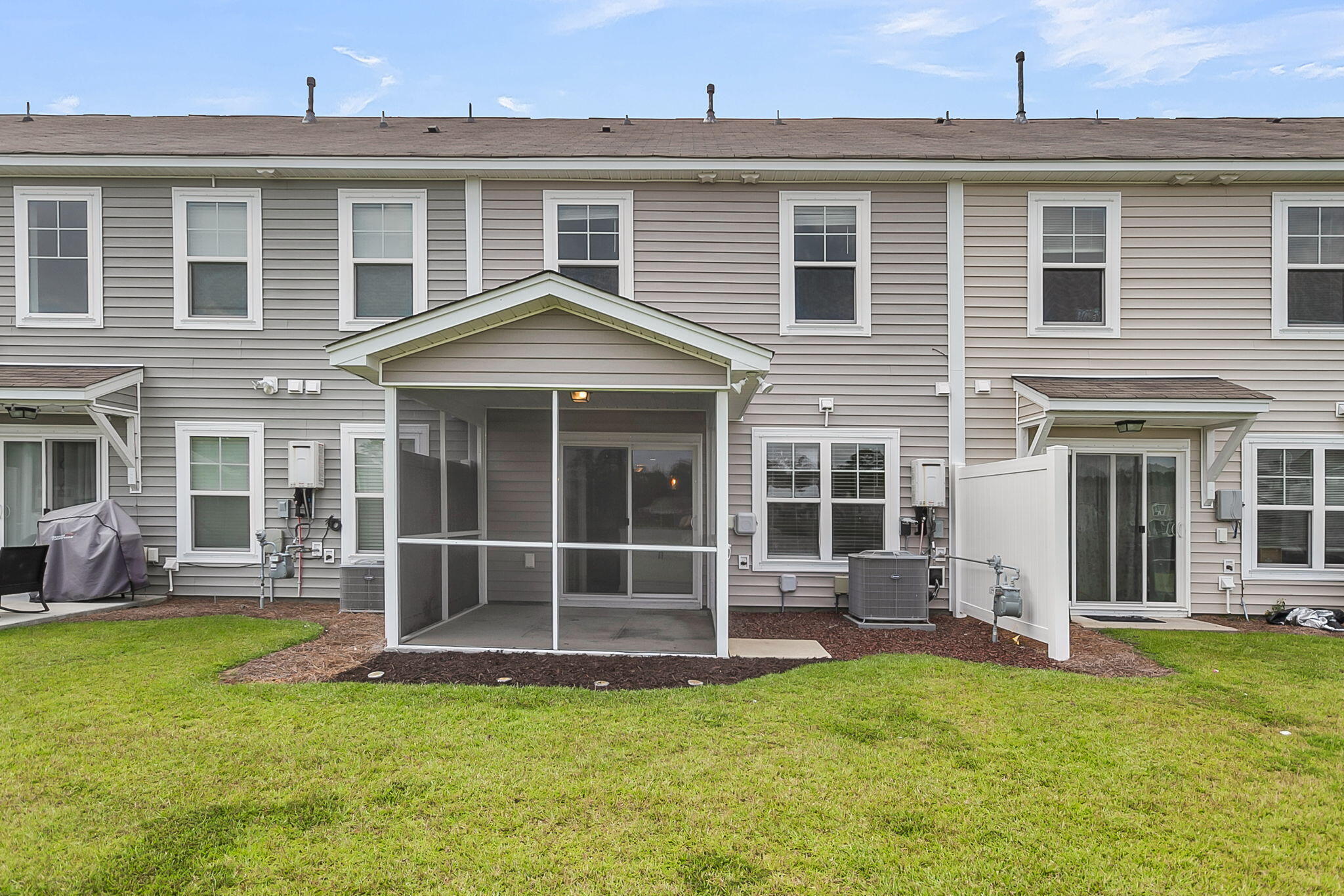 9752 Transplanter Circle