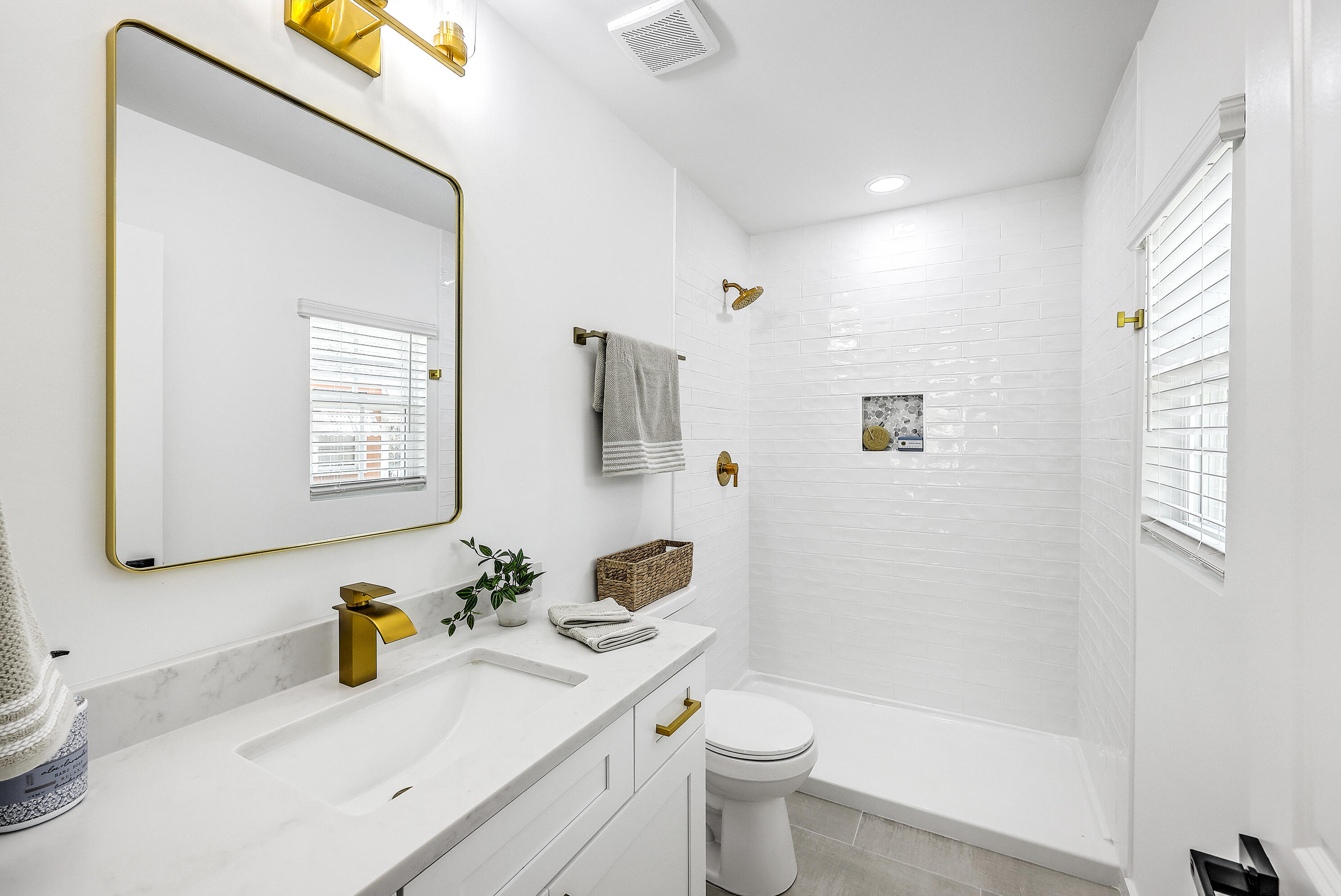 3792 Walnut Street, North Charleston