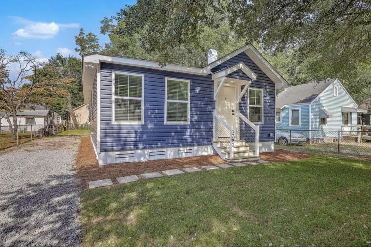 3792 Walnut Street, North Charleston