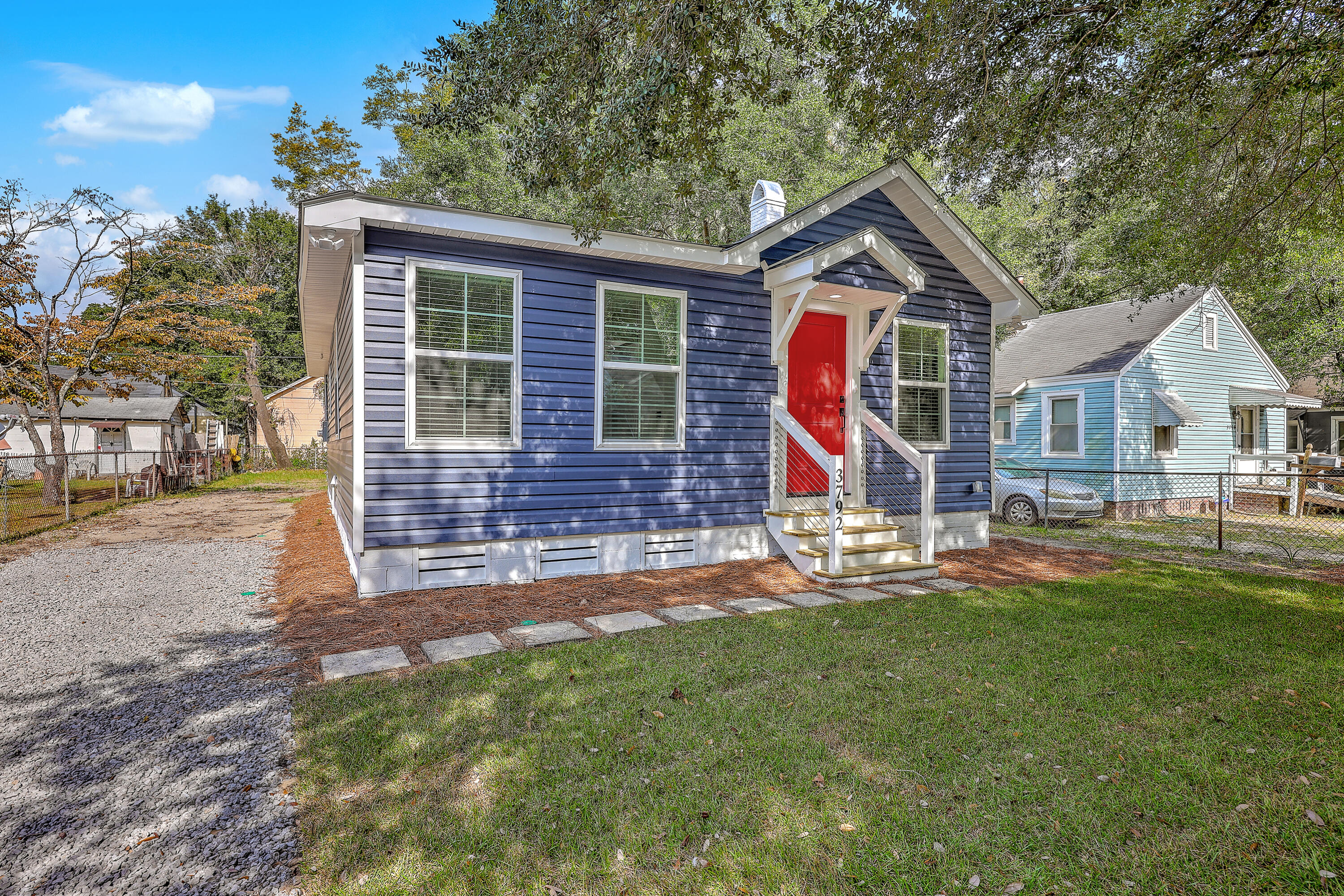 3792 Walnut Street, North Charleston