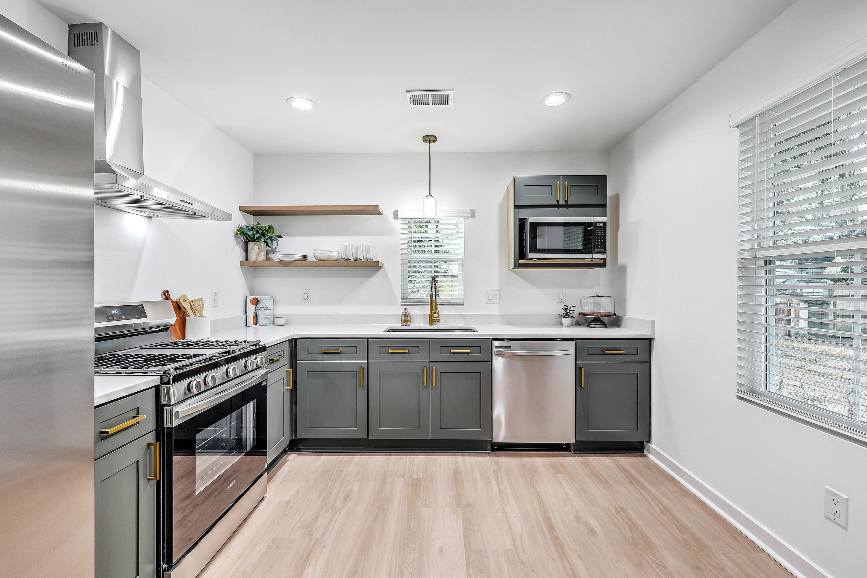 3792 Walnut Street, North Charleston