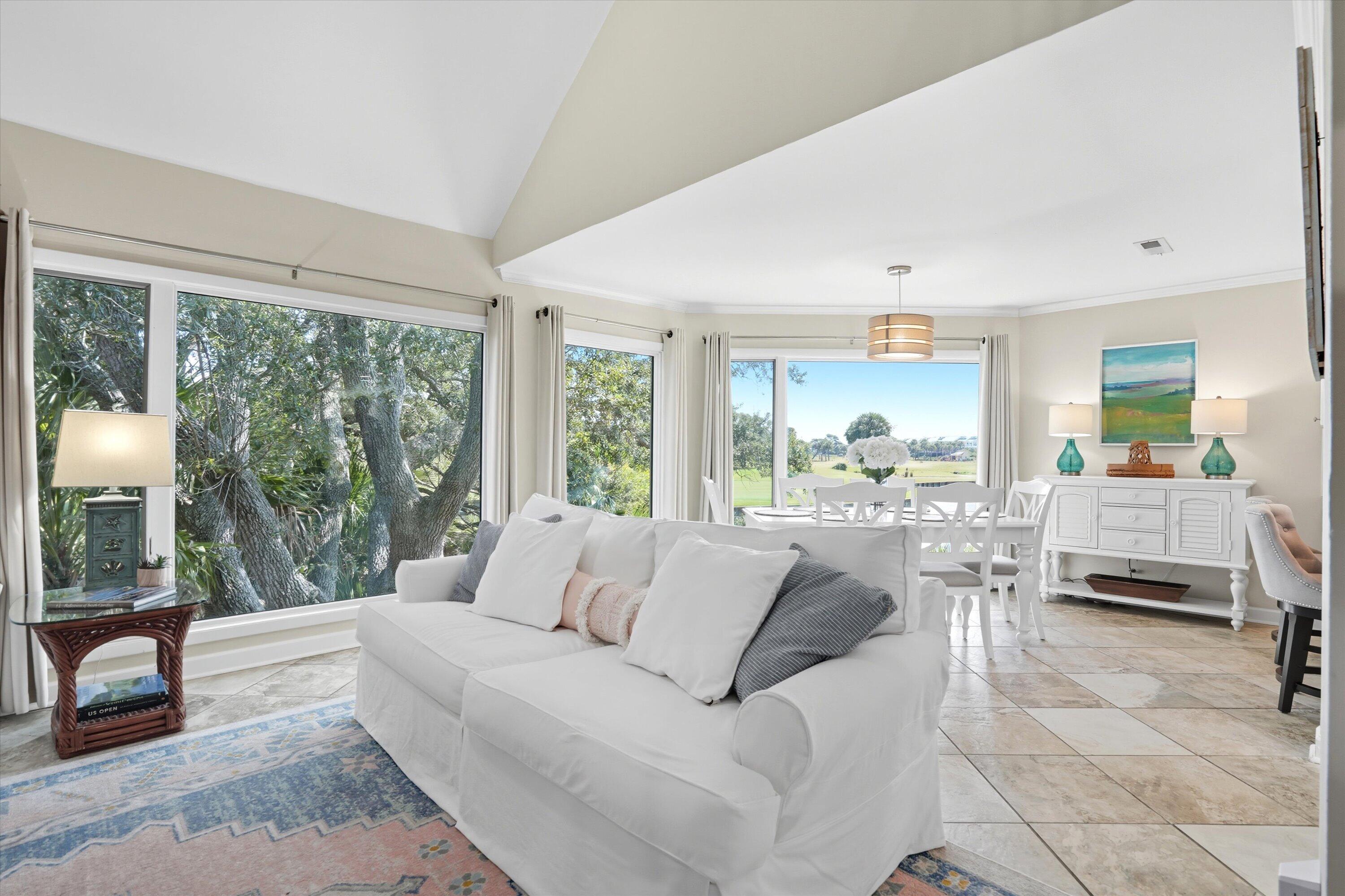 732 Spinnaker Beachhouse