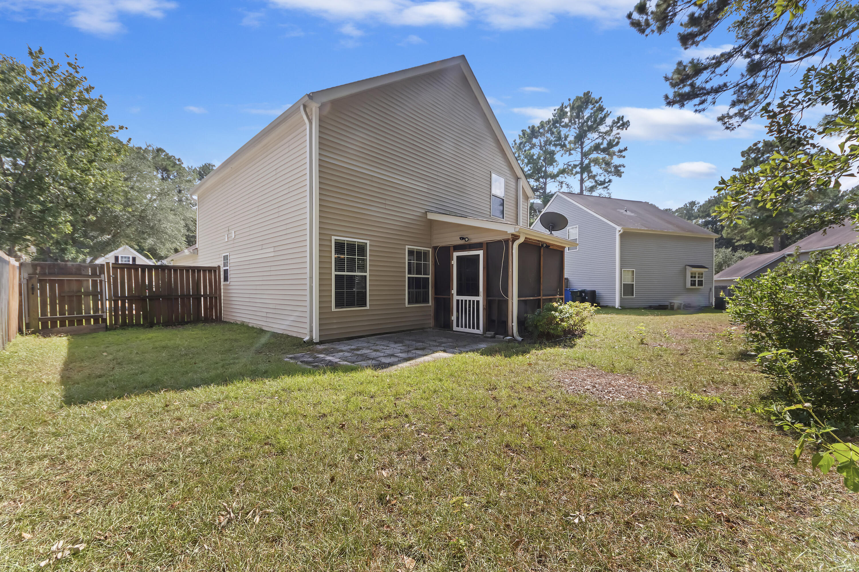 9041 Fieldstone Trace