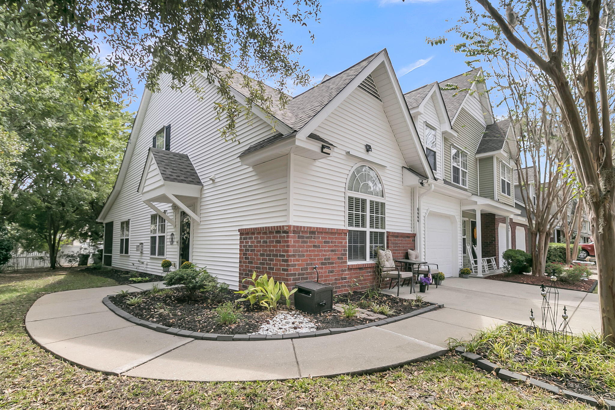 8666 Grassy Oak Trail