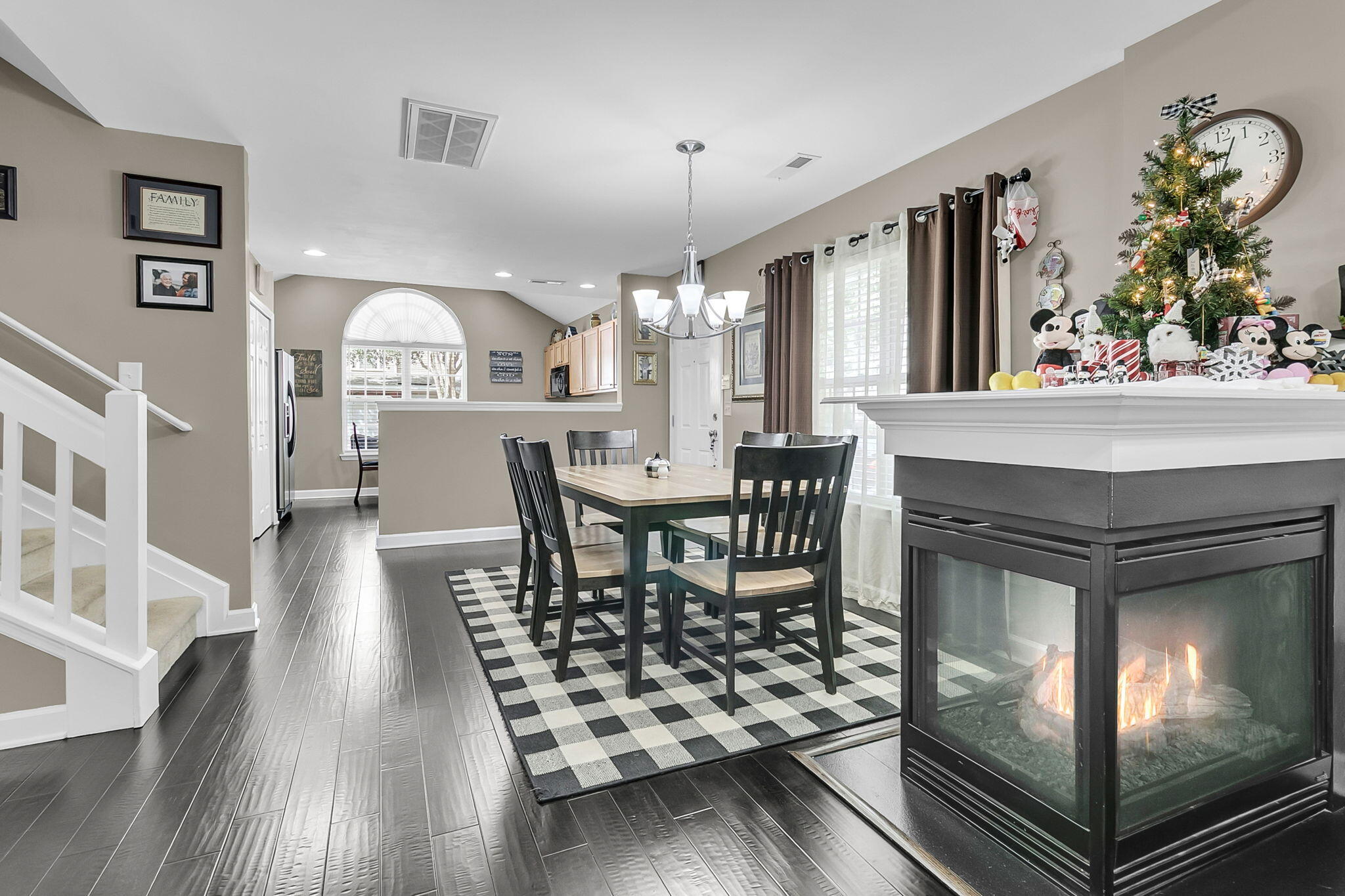 8666 Grassy Oak Trail