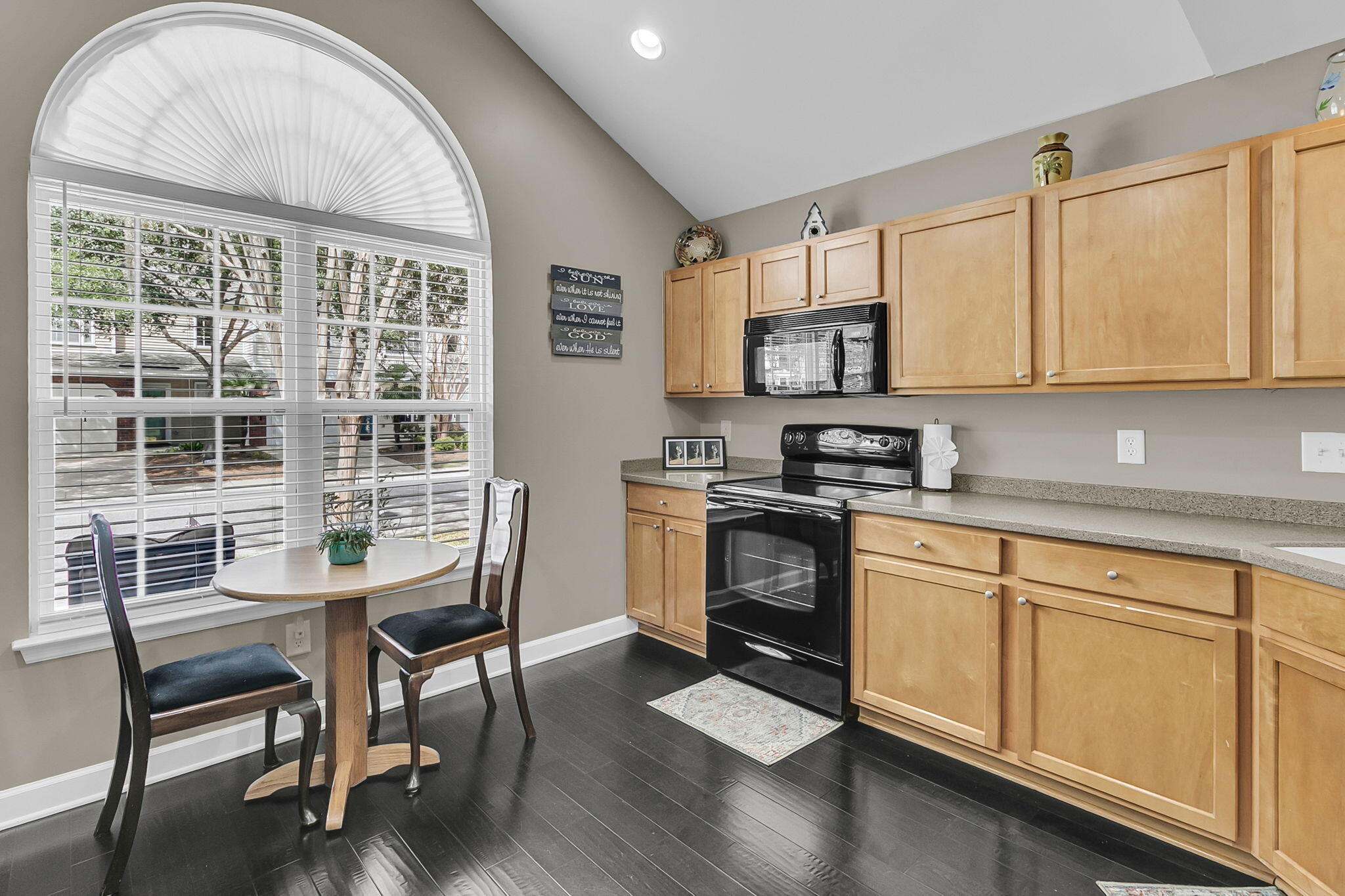 8666 Grassy Oak Trail