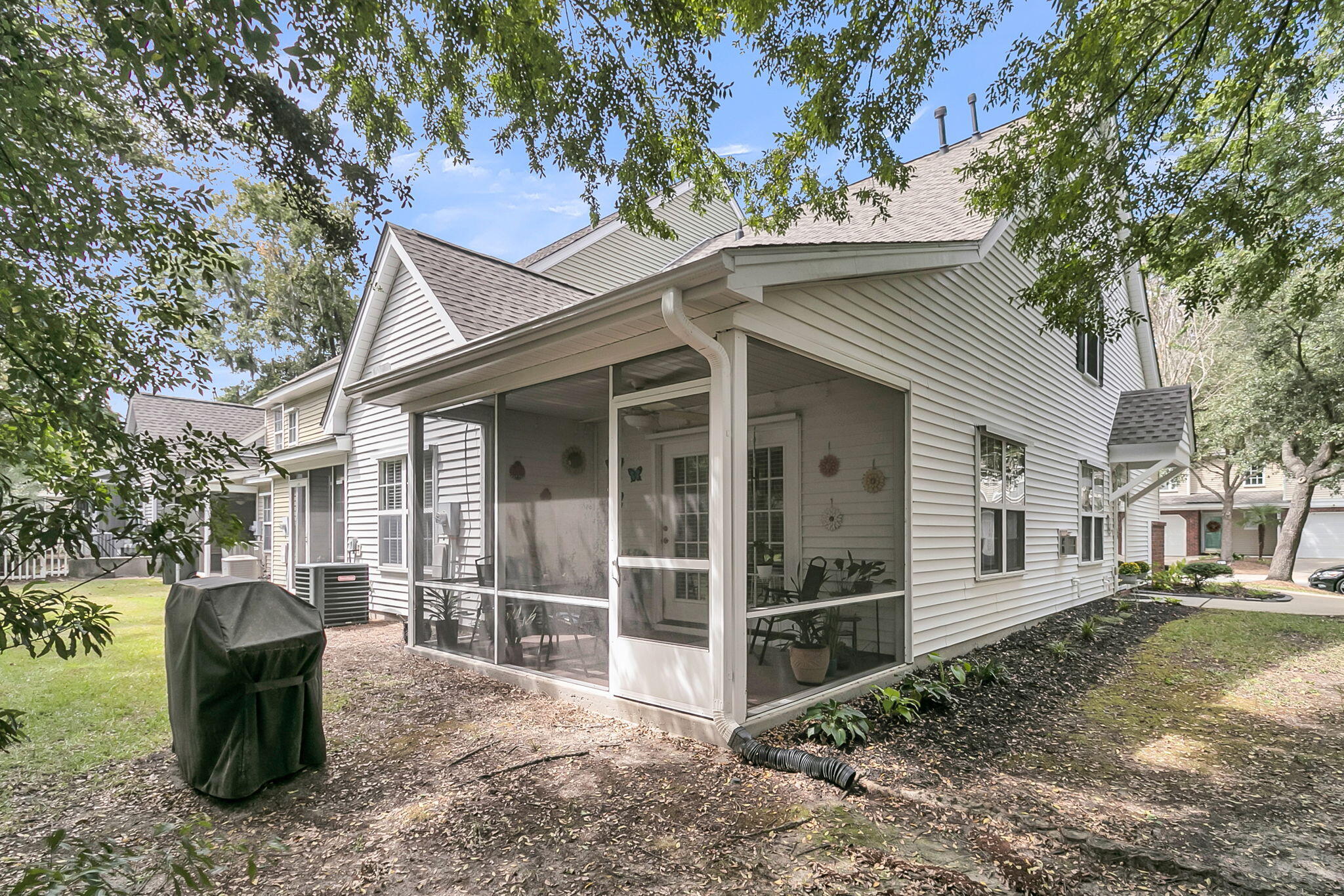 8666 Grassy Oak Trail