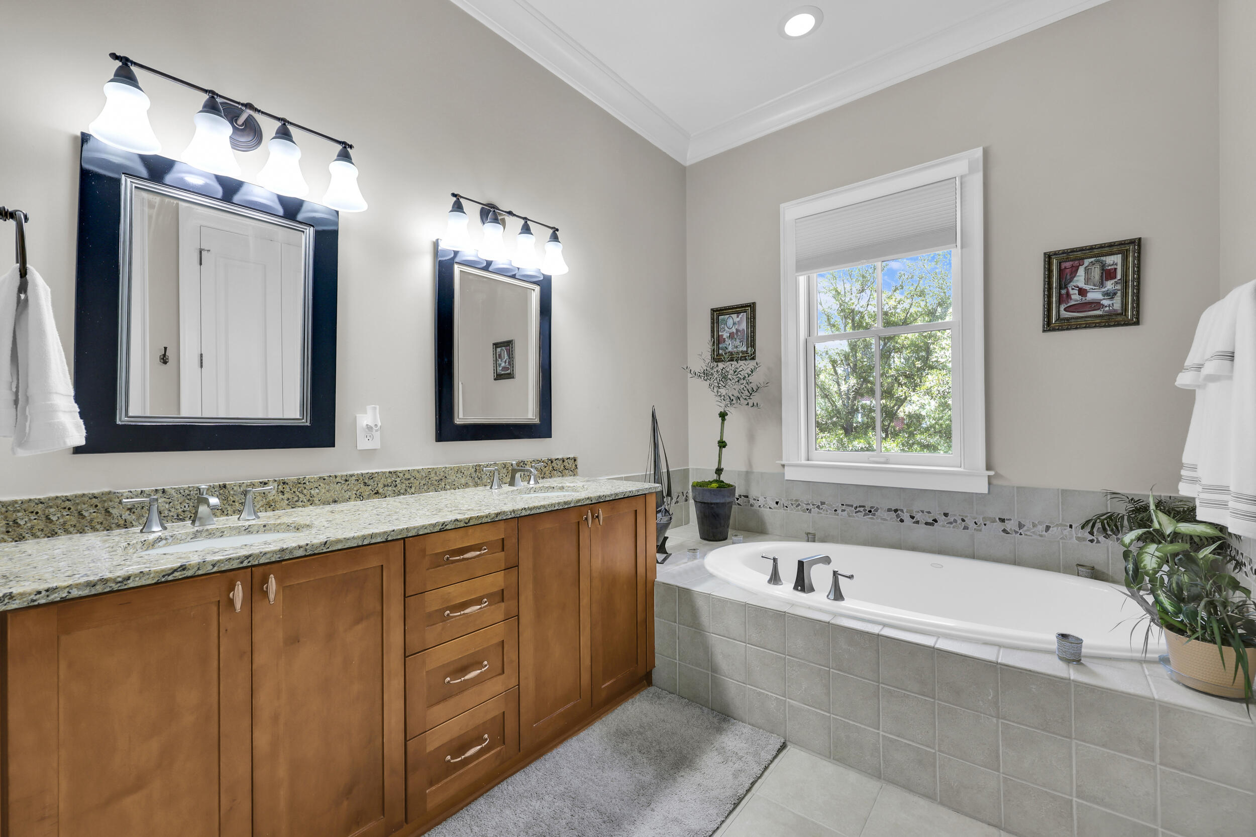 1629 Grey Marsh Road