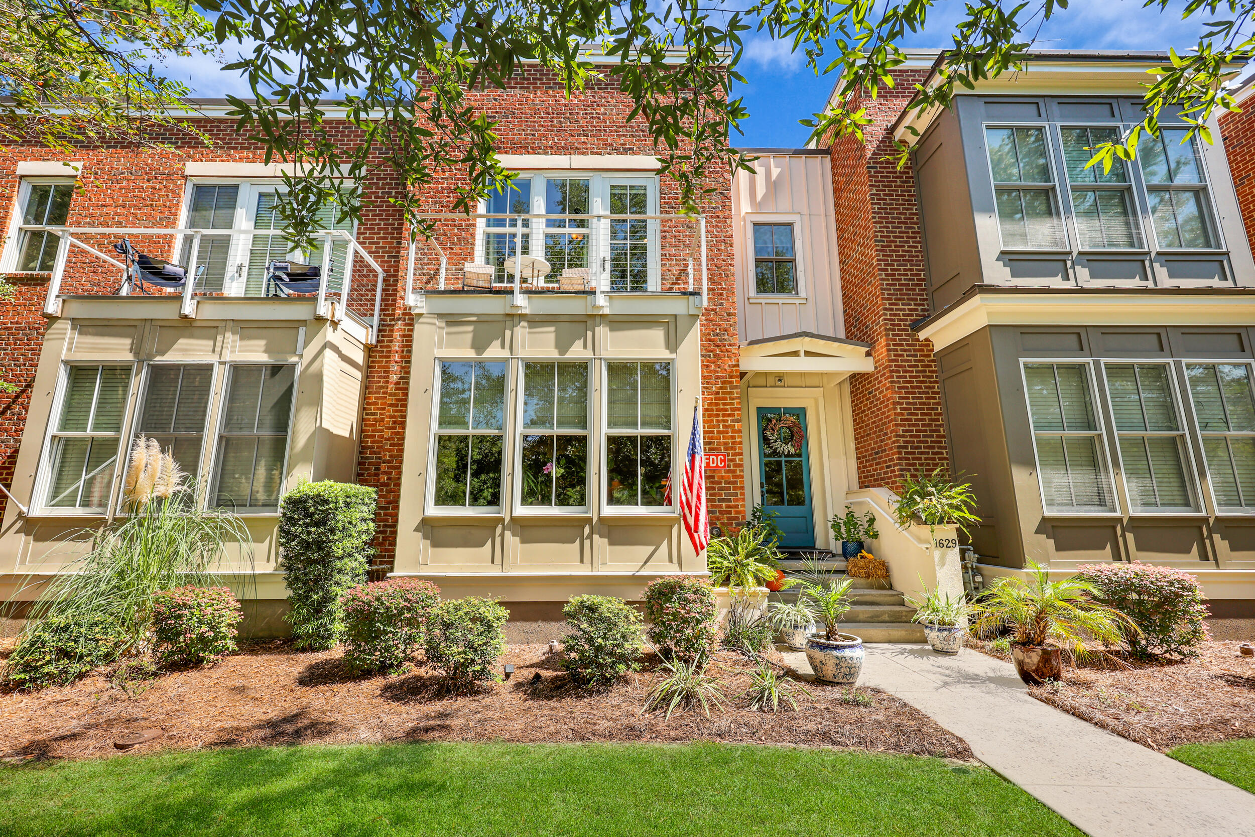 1629 Grey Marsh Road