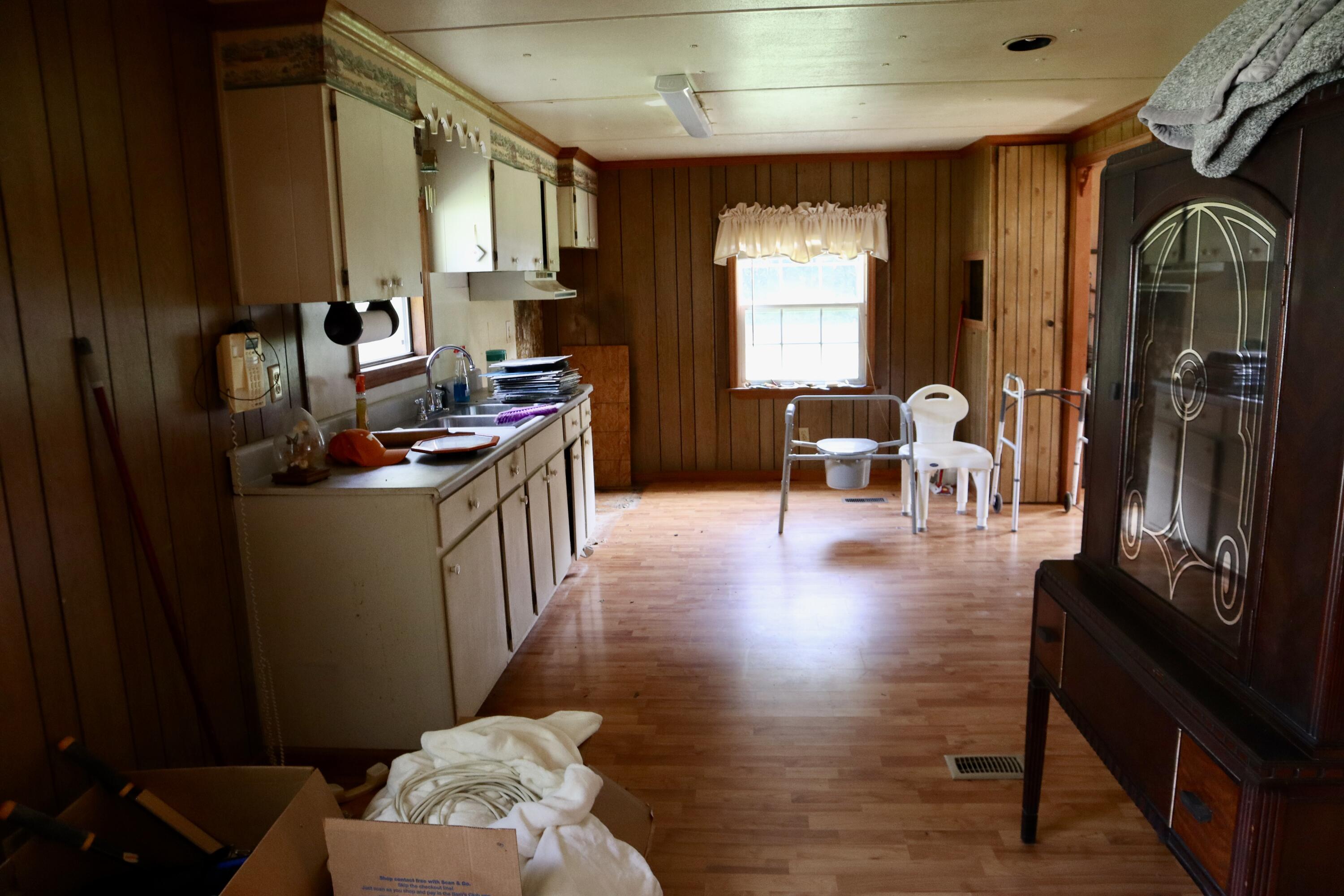 128 Gilleys Court