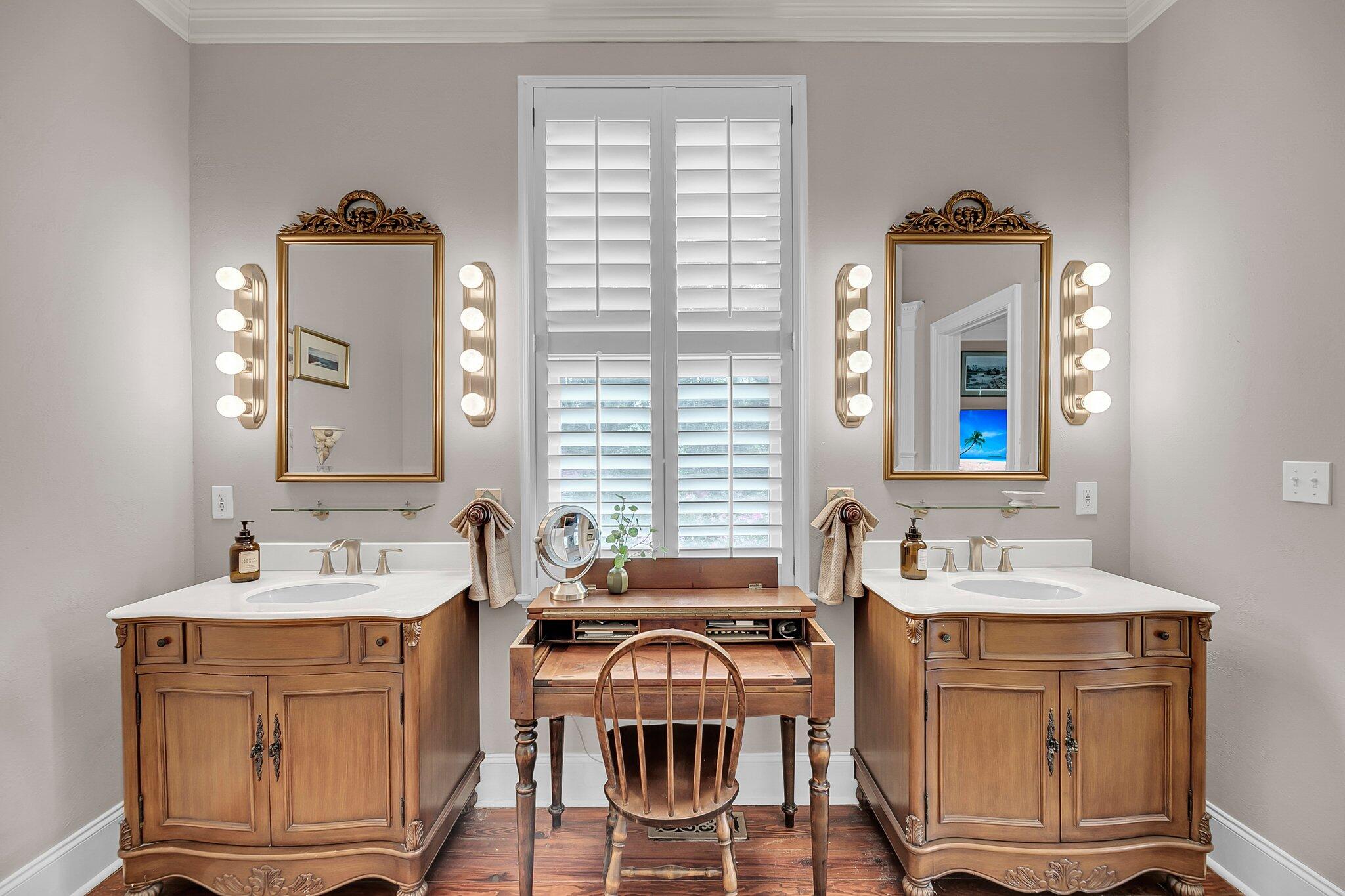 4584 Olde Smoak House Road, Hollywood