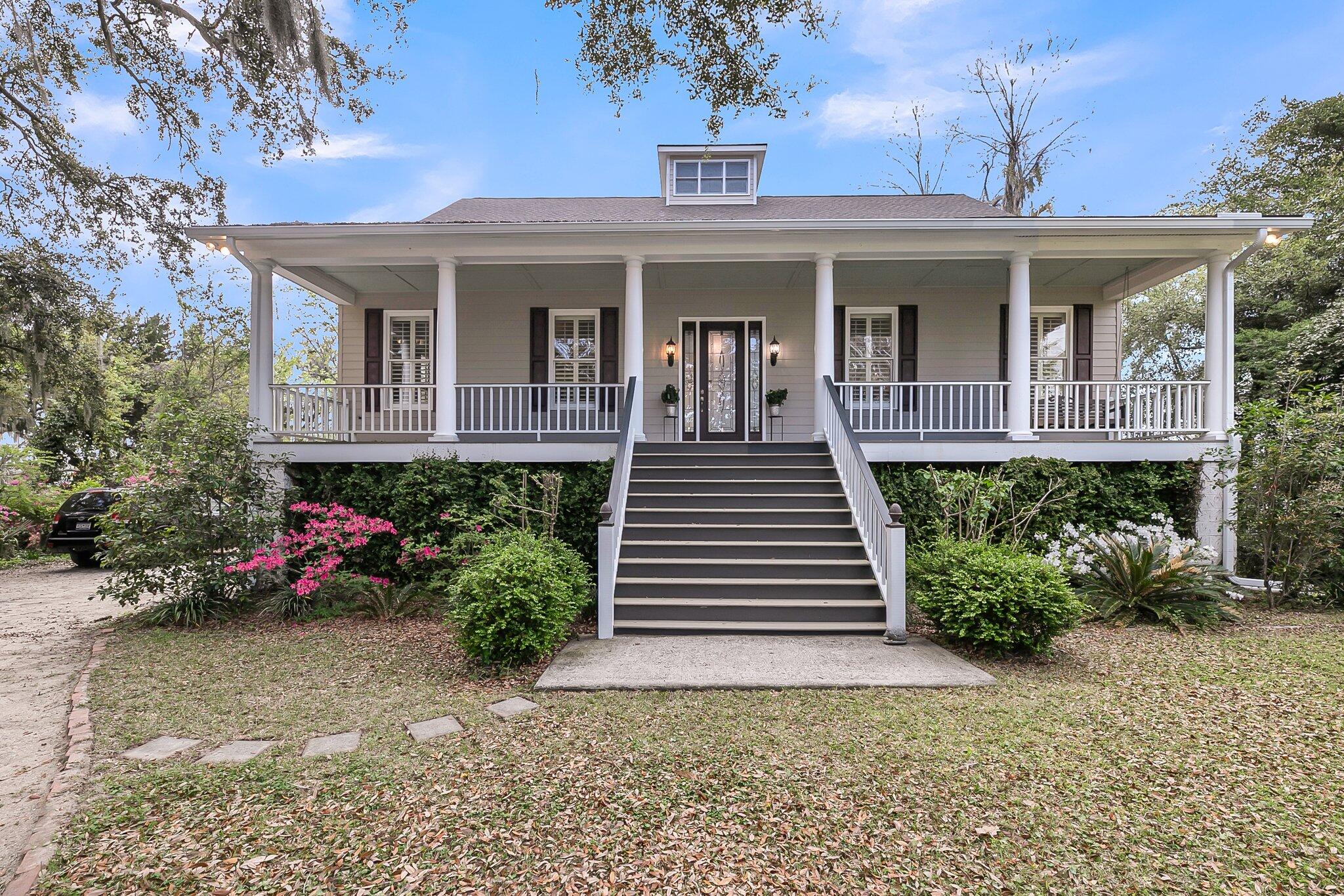 4584 Olde Smoak House Road, Hollywood