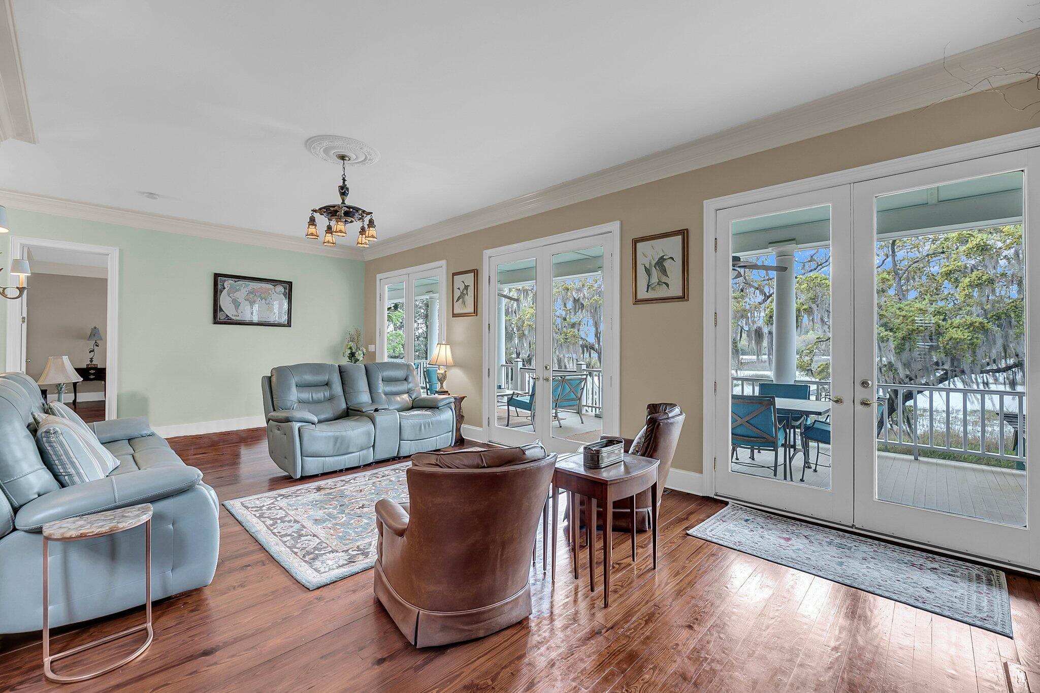 4584 Olde Smoak House Road, Hollywood