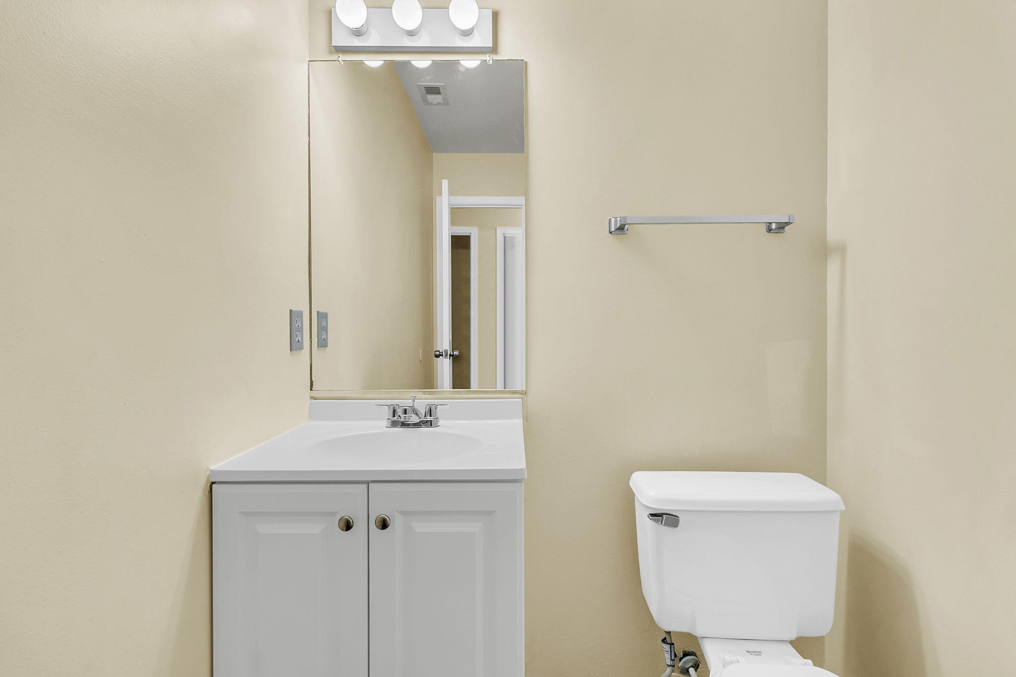 6239 Lucille Drive Drive # D Unit: 17-D