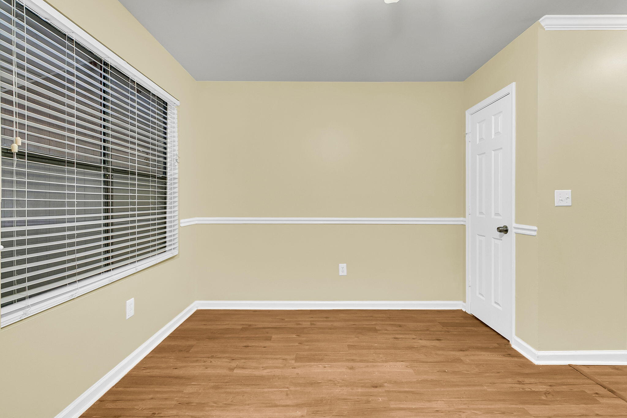 6239 Lucille Drive Drive # D Unit: 17-D