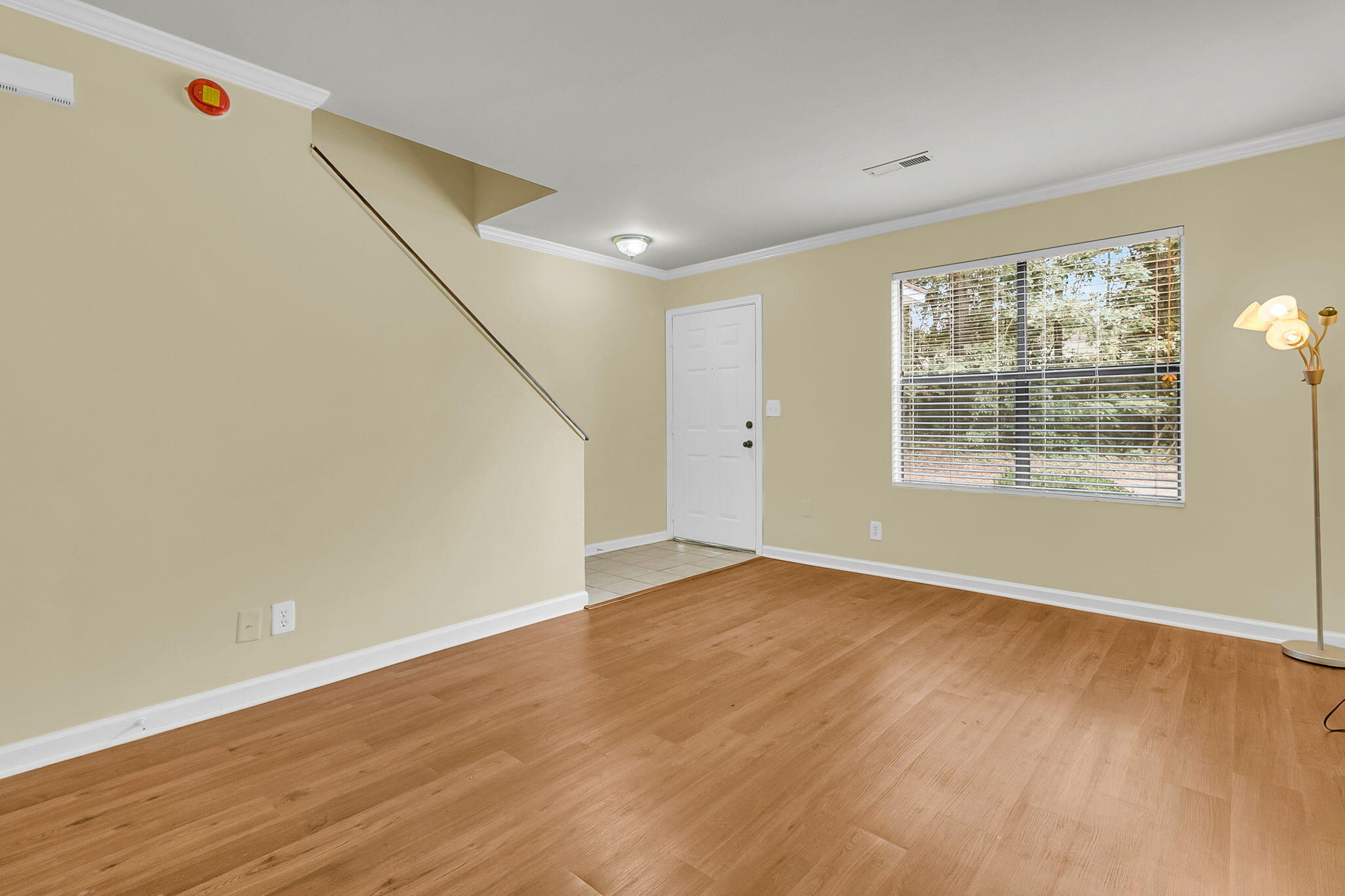 6239 Lucille Drive Drive # D Unit: 17-D