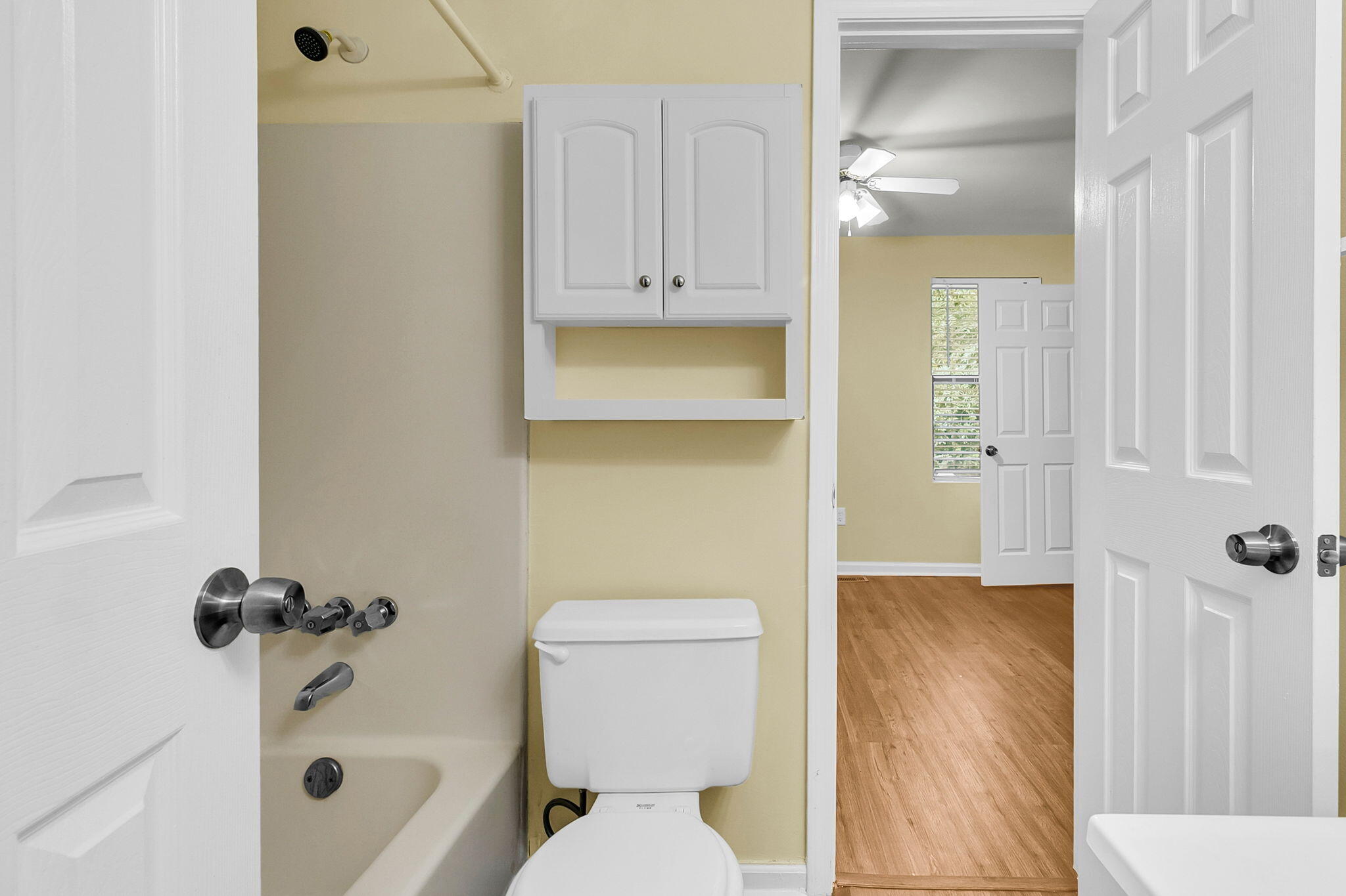 6239 Lucille Drive Drive # D Unit: 17-D